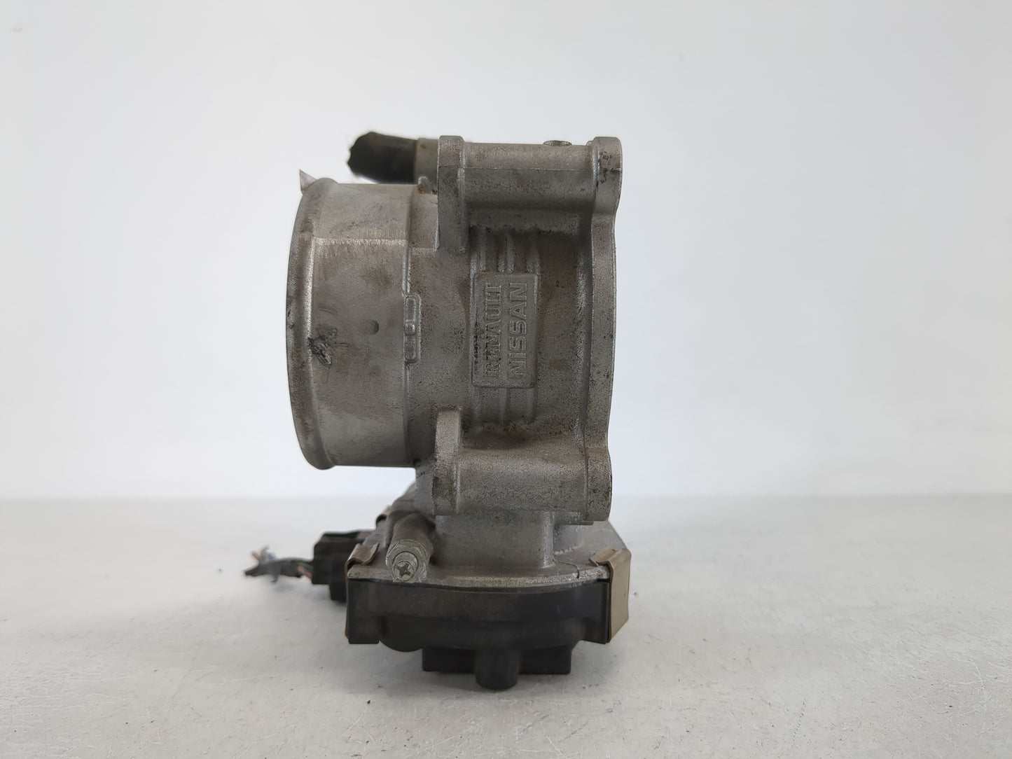2016-2020 Infiniti Q50 Throttle Body P/N:RME80-52 9X05 Fits Fits 2016 2017 2018 2019 2020 OEM Used Auto Parts - Oemusedautop