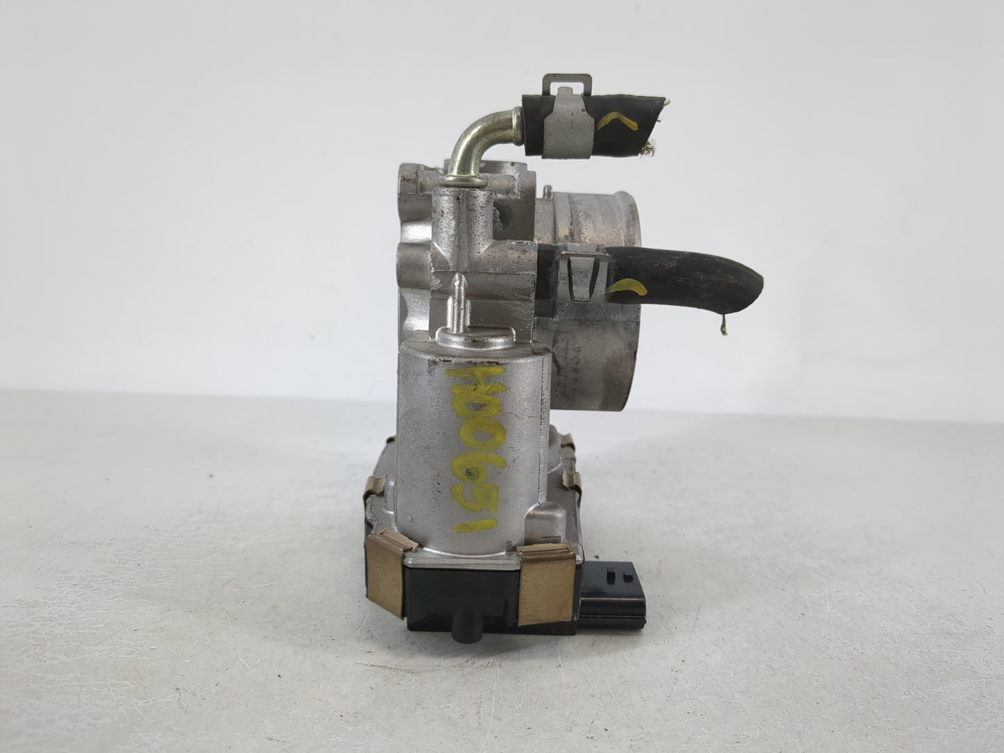 2016-2020 Infiniti Q50 Throttle Body P/N:9X05 RME60-52 Fits Fits 2016 2017 2018 2019 2020 OEM Used Auto Parts - Oemusedautop