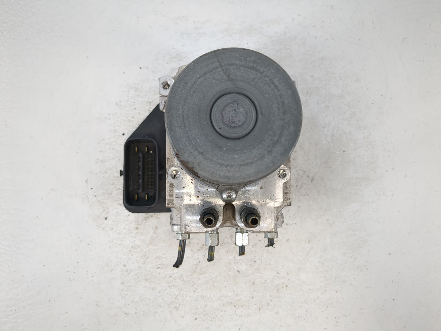 2020 Infiniti Q50 ABS Pump Control Module Replacement P/N:133230-7860 47660 6HC0A Fits OEM Used Auto Parts - Oemusedautopart