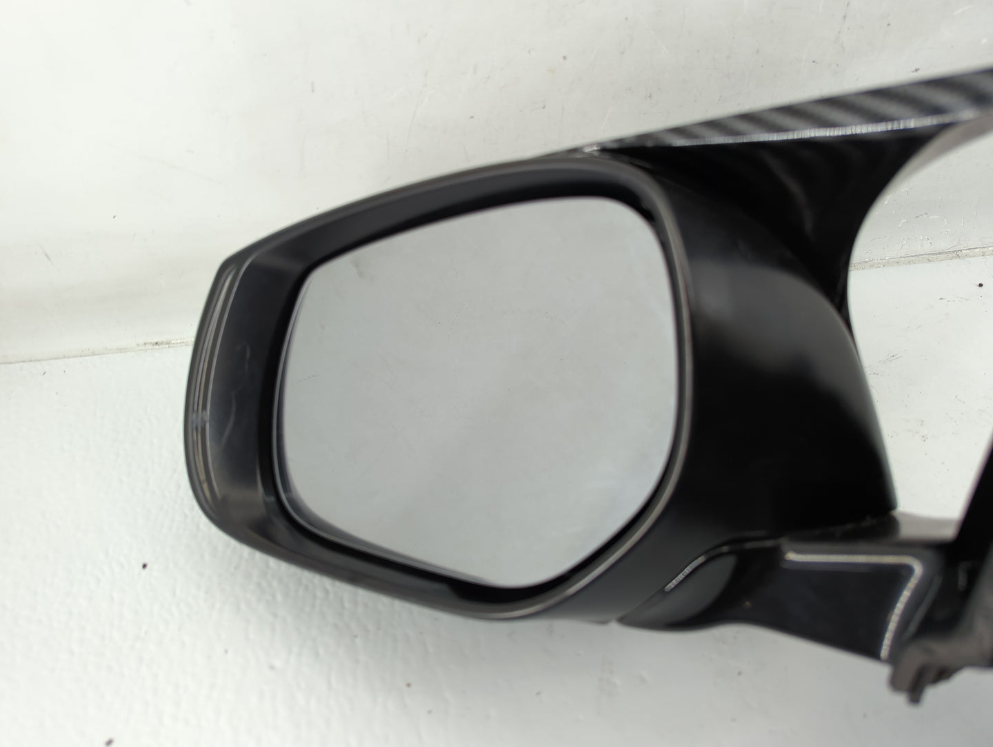 2014-2020 Infiniti Q50 Side Mirror Replacement Driver Left View Door Mirror P/N:E11038068 Fits OEM Used Auto Parts - Oemused