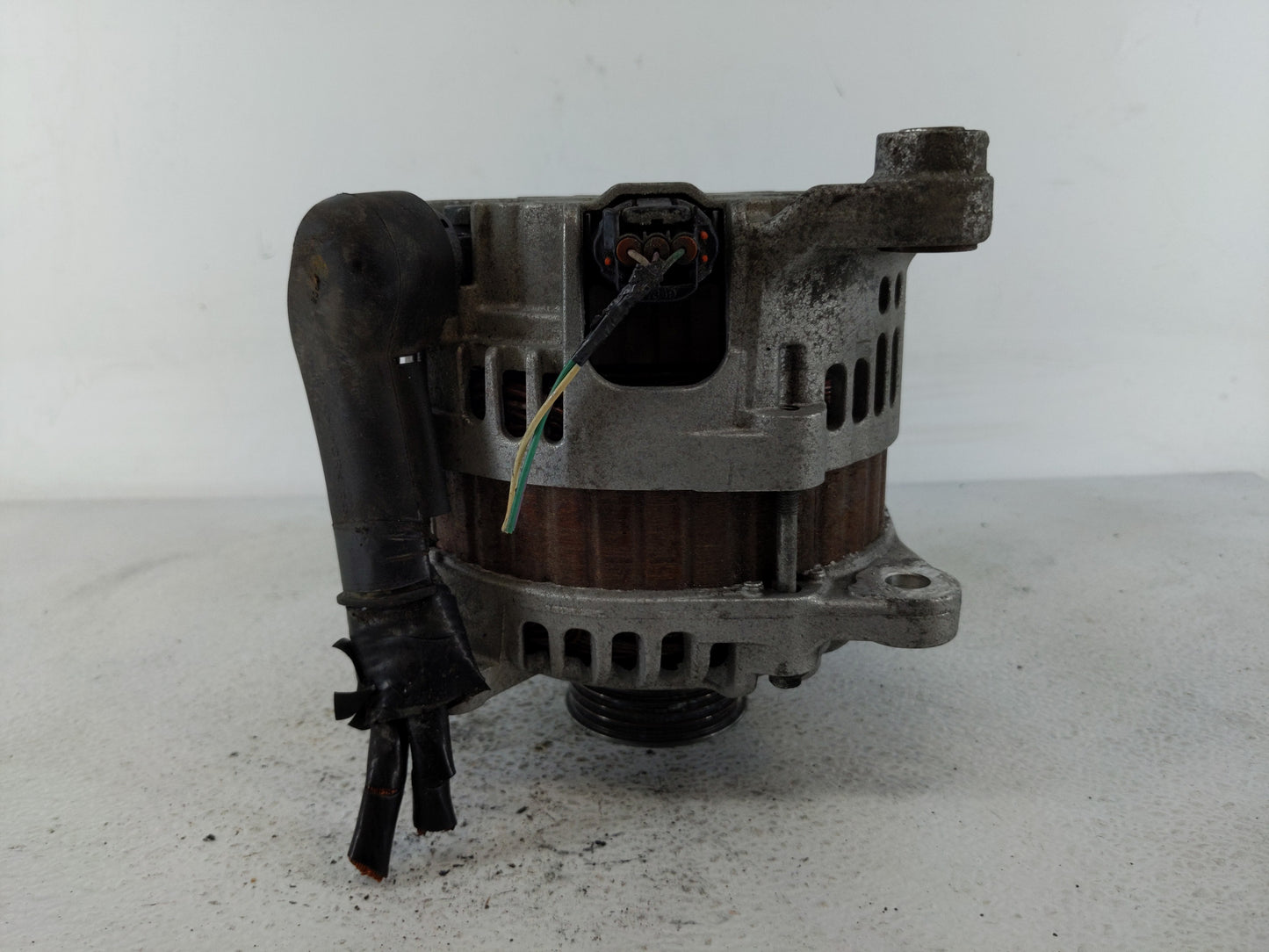 2016-2020 Infiniti Q50 Alternator Replacement Generator Charging Assembly Engine OEM P/N:23100 4HK6A Fits OEM Used Auto Part