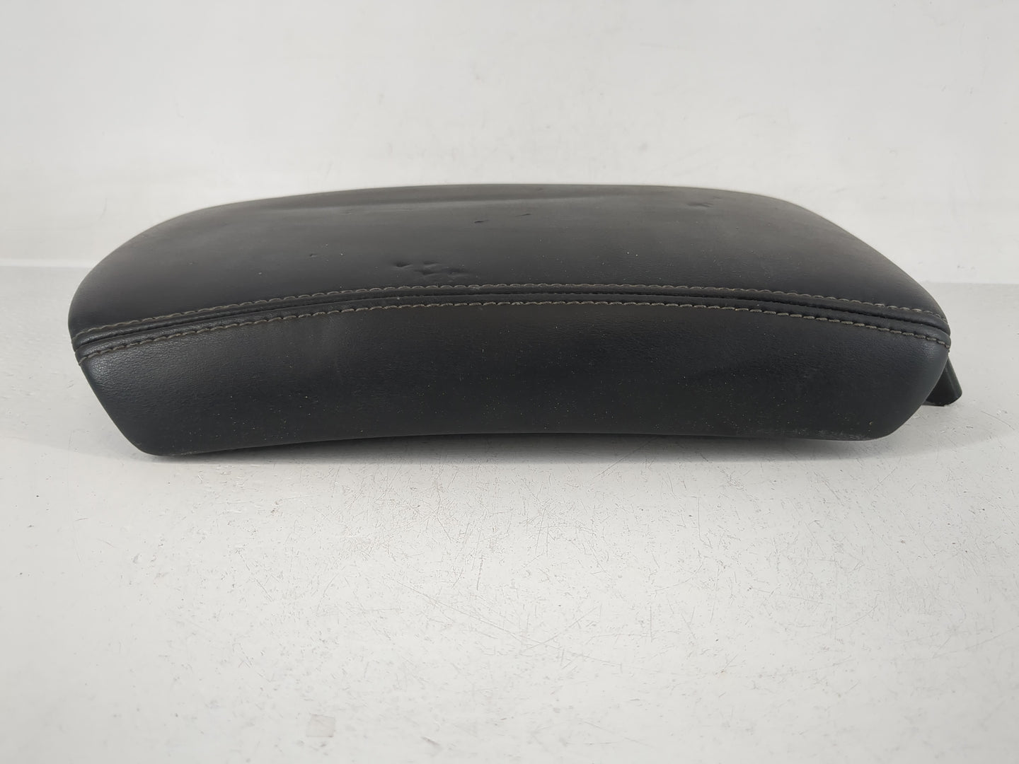 2020 Infiniti Q50 Center Console Armrest Cover Lid P/N:2019 3 7 Fits OEM Used Auto Parts - Oemusedautoparts1.com