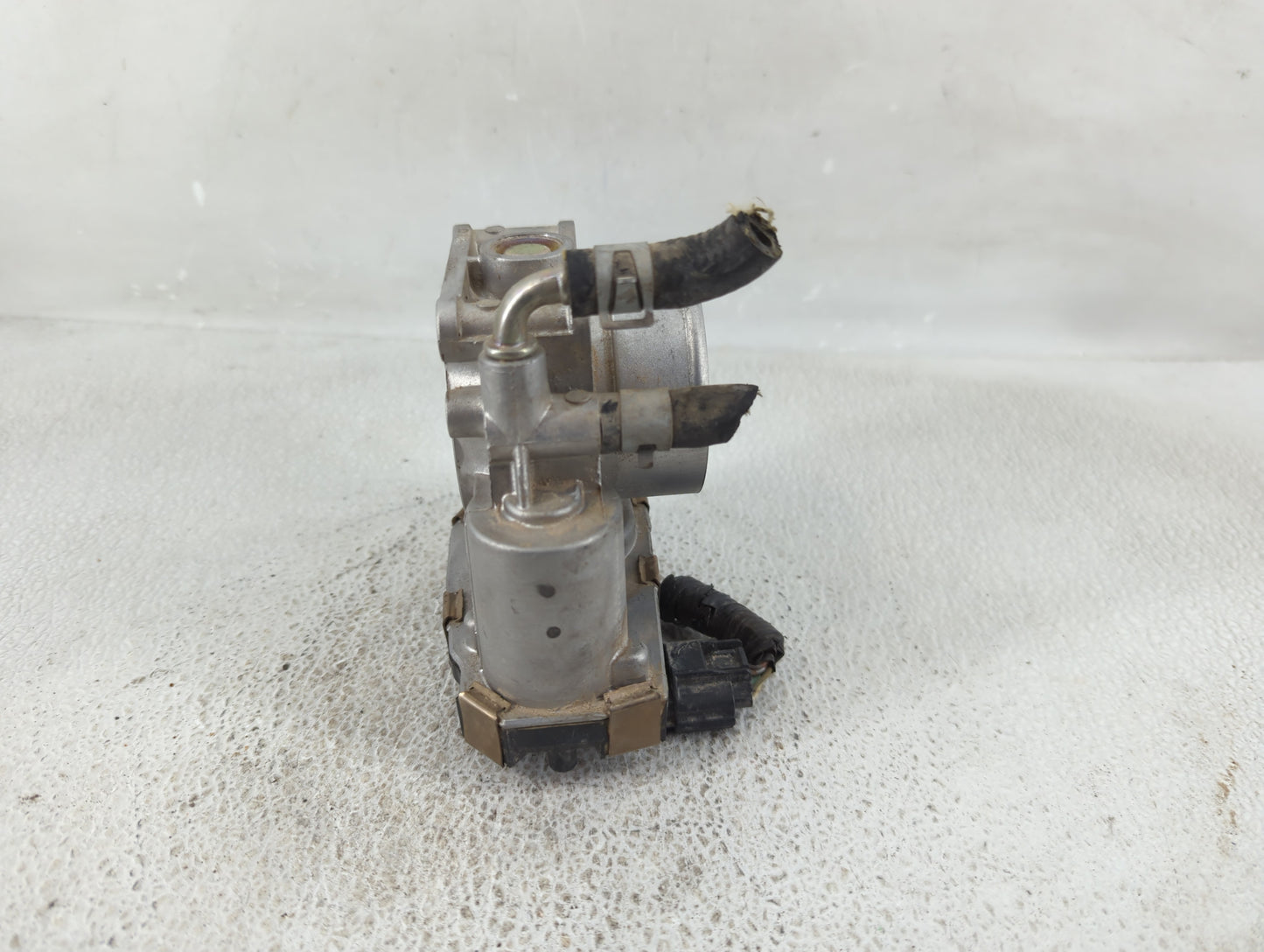 2016-2020 Infiniti Q50 Throttle Body Fits Fits 2016 2017 2018 2019 2020 OEM Used Auto Parts - Oemusedautoparts1.com