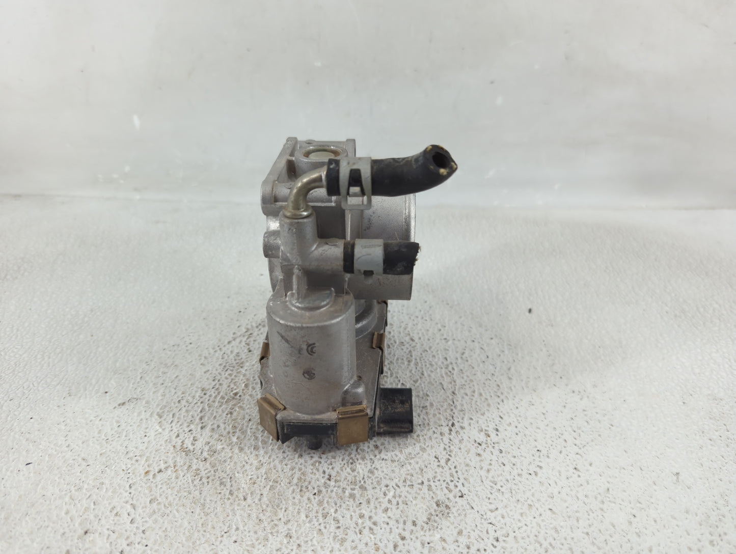 2016-2020 Infiniti Q50 Throttle Body Fits Fits 2016 2017 2018 2019 2020 OEM Used Auto Parts - Oemusedautoparts1.com