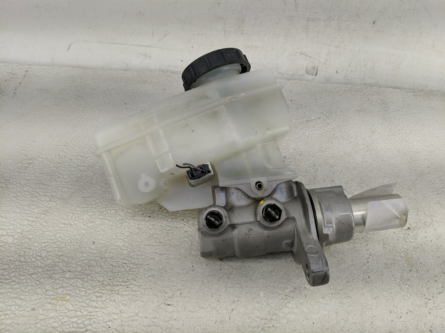 2020 Infiniti Q50 Power Brake Booster Oem 1290093 - Oemusedautoparts1.com