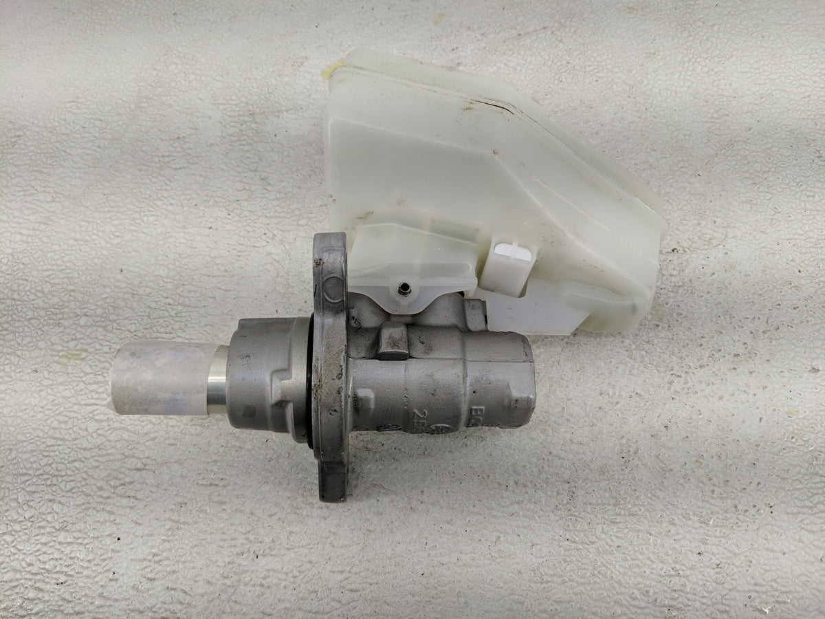2020 Infiniti Q50 Power Brake Booster Oem 1290093 - Oemusedautoparts1.com
