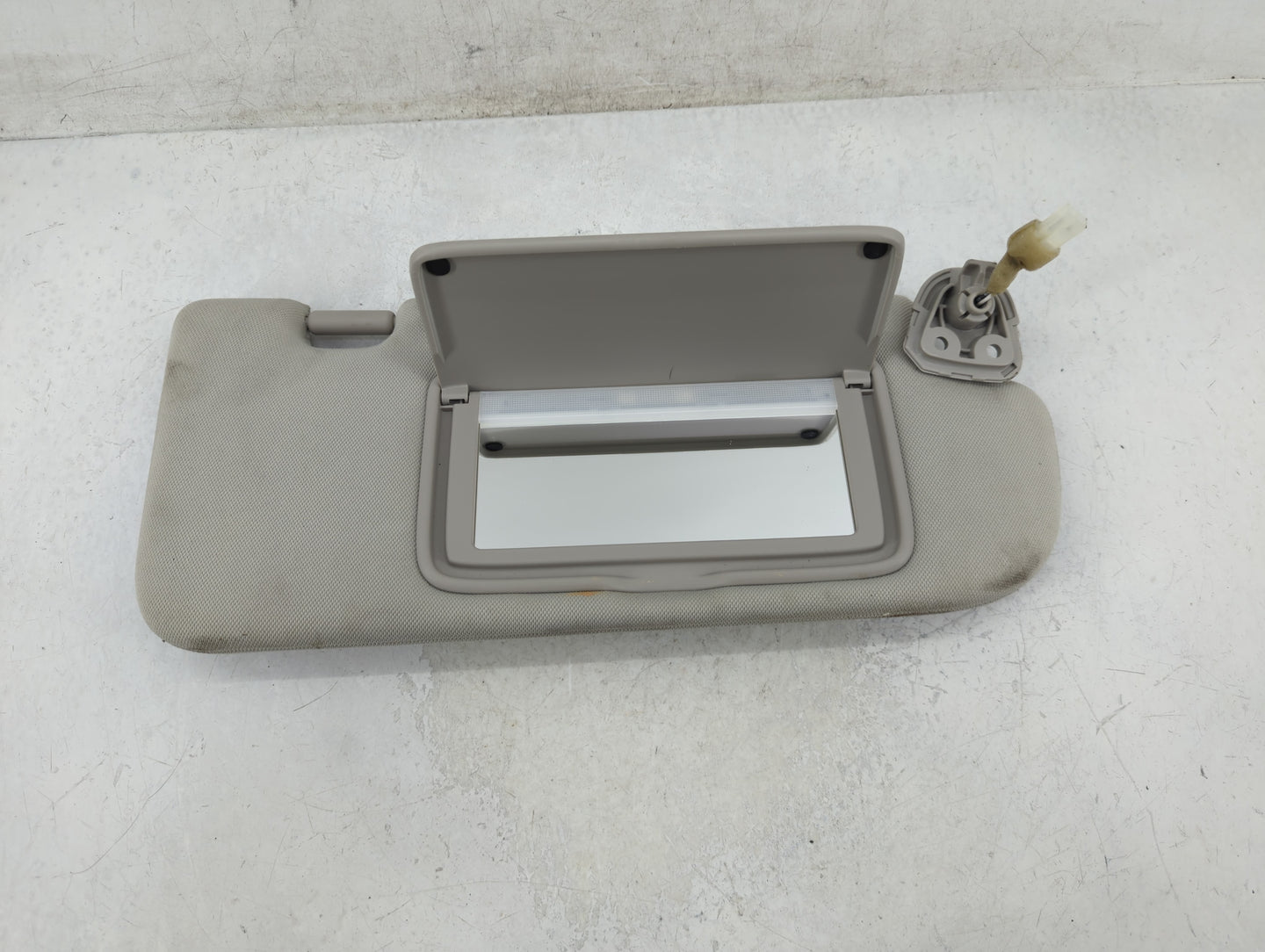 2014-2020 Infiniti Q50 Sun Visor Shade Replacement Passenger Right Mirror Fits Fits 2014 2015 2016 2017 2018 2019 2020 OEM U