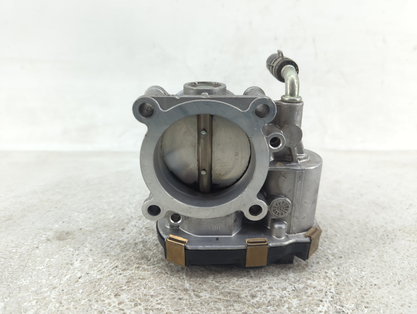 2016-2020 Infiniti Q50 Throttle Body Fits Fits 2016 2017 2018 2019 2020 OEM Used Auto Parts - Oemusedautoparts1.com
