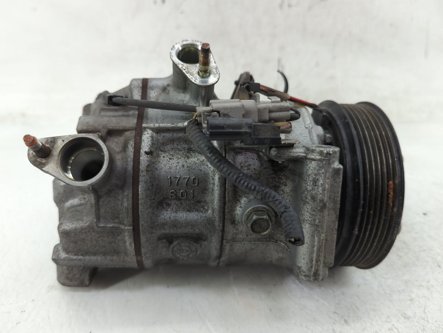2016-2020 Infiniti Q50 Air Conditioning A/c Ac Compressor Oem - Oemusedautoparts1.com