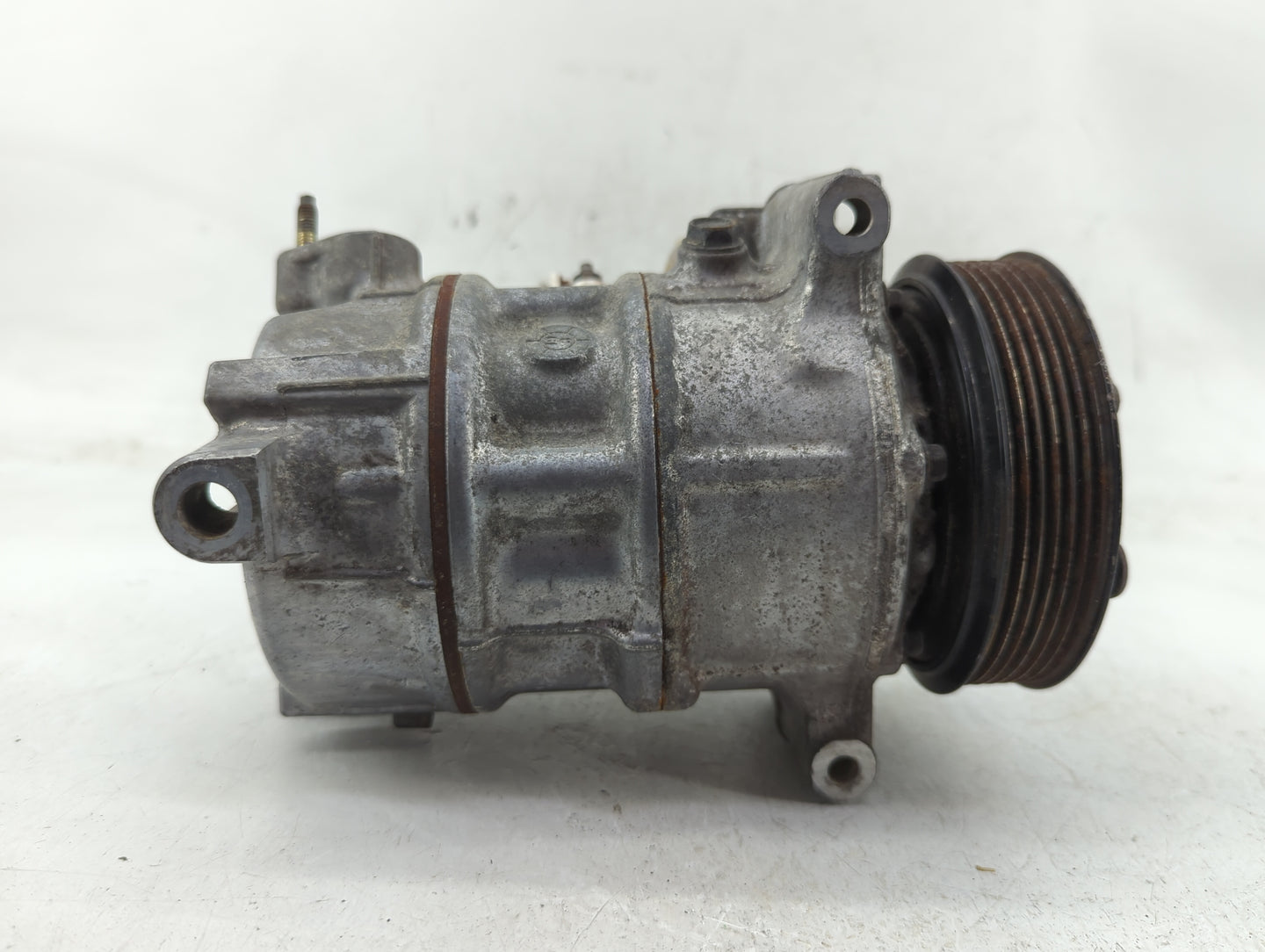 2016-2020 Infiniti Q50 Air Conditioning A/c Ac Compressor Oem - Oemusedautoparts1.com