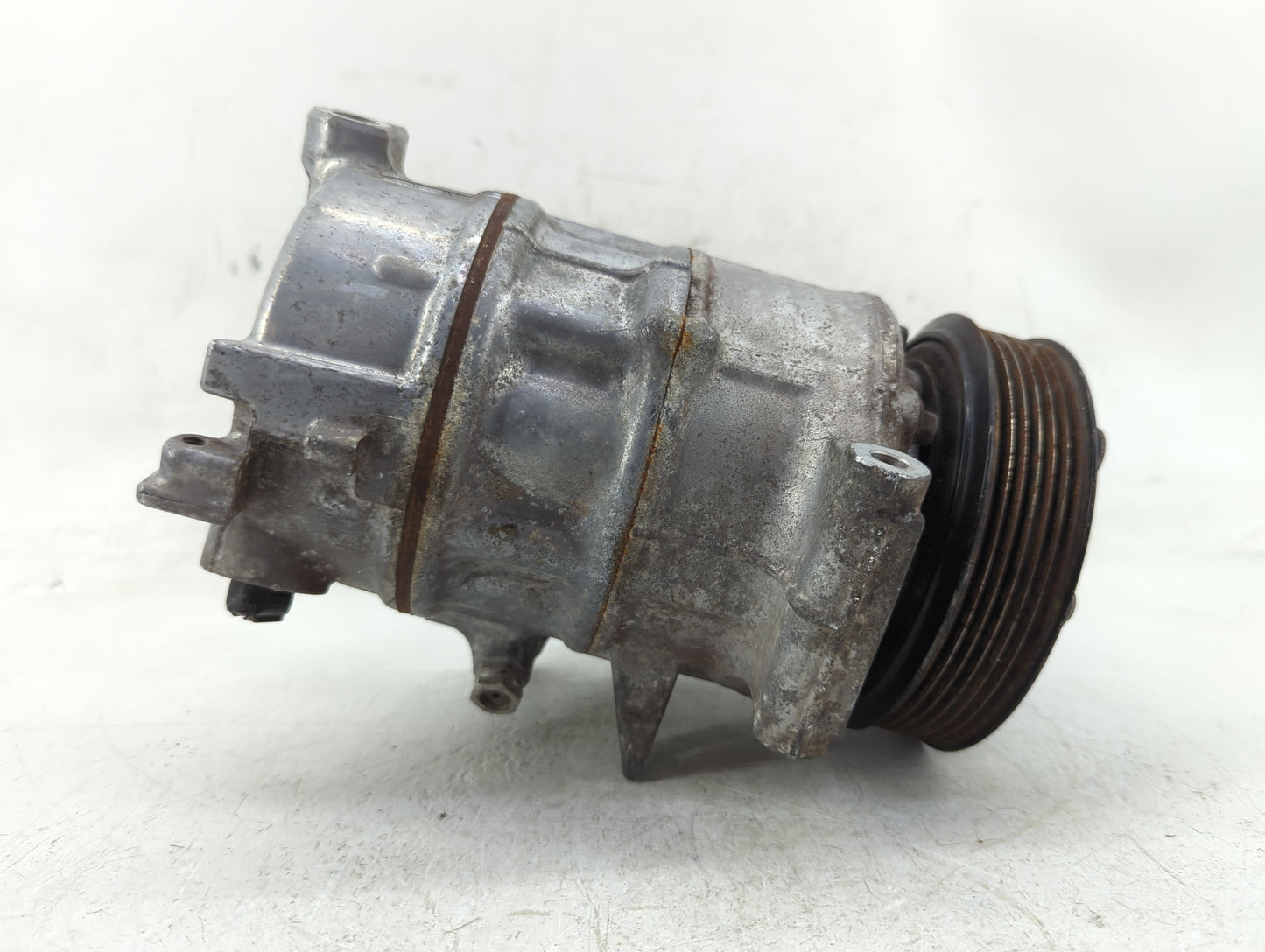 2016-2020 Infiniti Q50 Air Conditioning A/c Ac Compressor Oem - Oemusedautoparts1.com