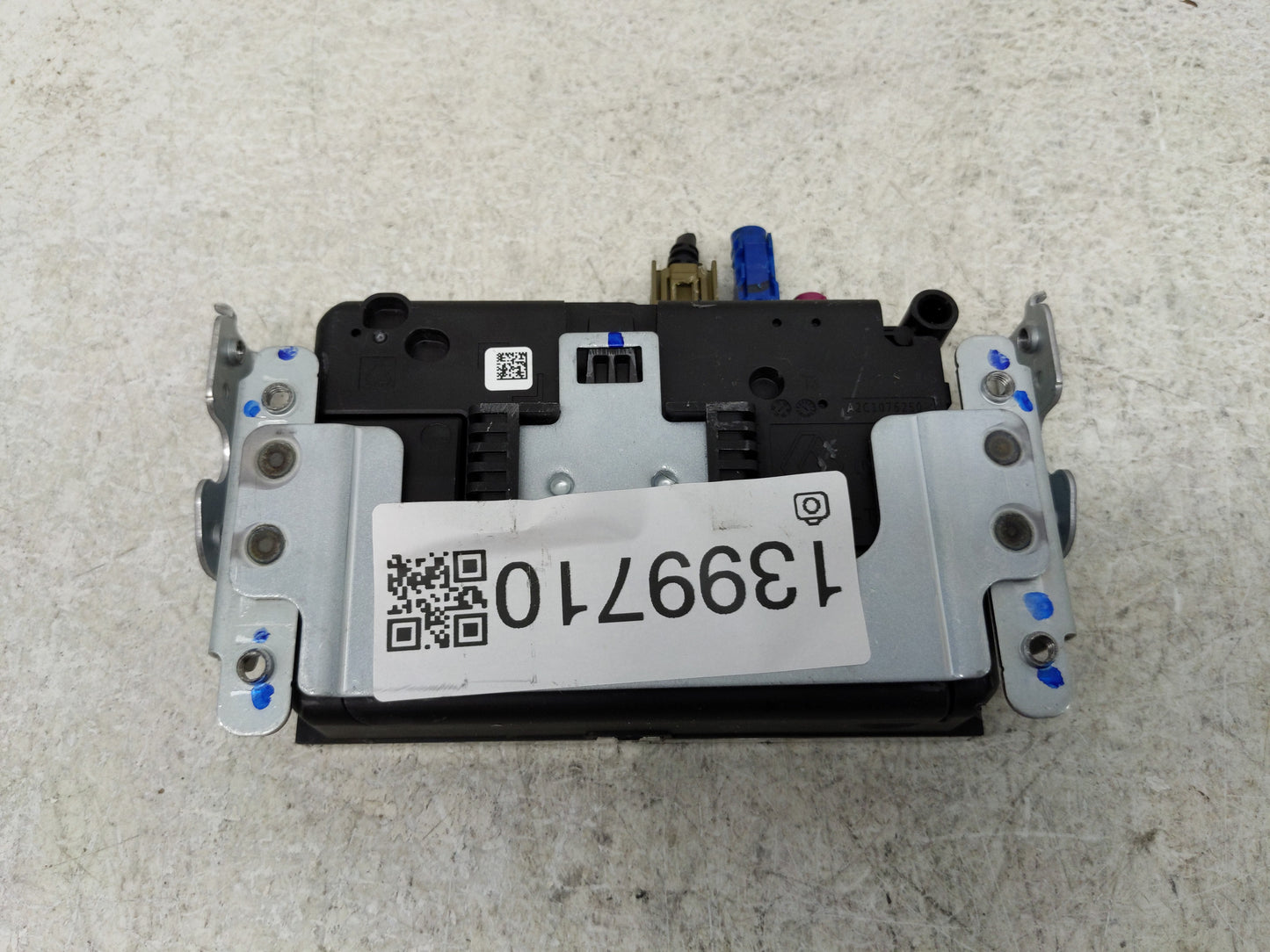 2020-2020 Infiniti Q50 Telematics Control Module 282755sn4b - Oemusedautoparts1.com