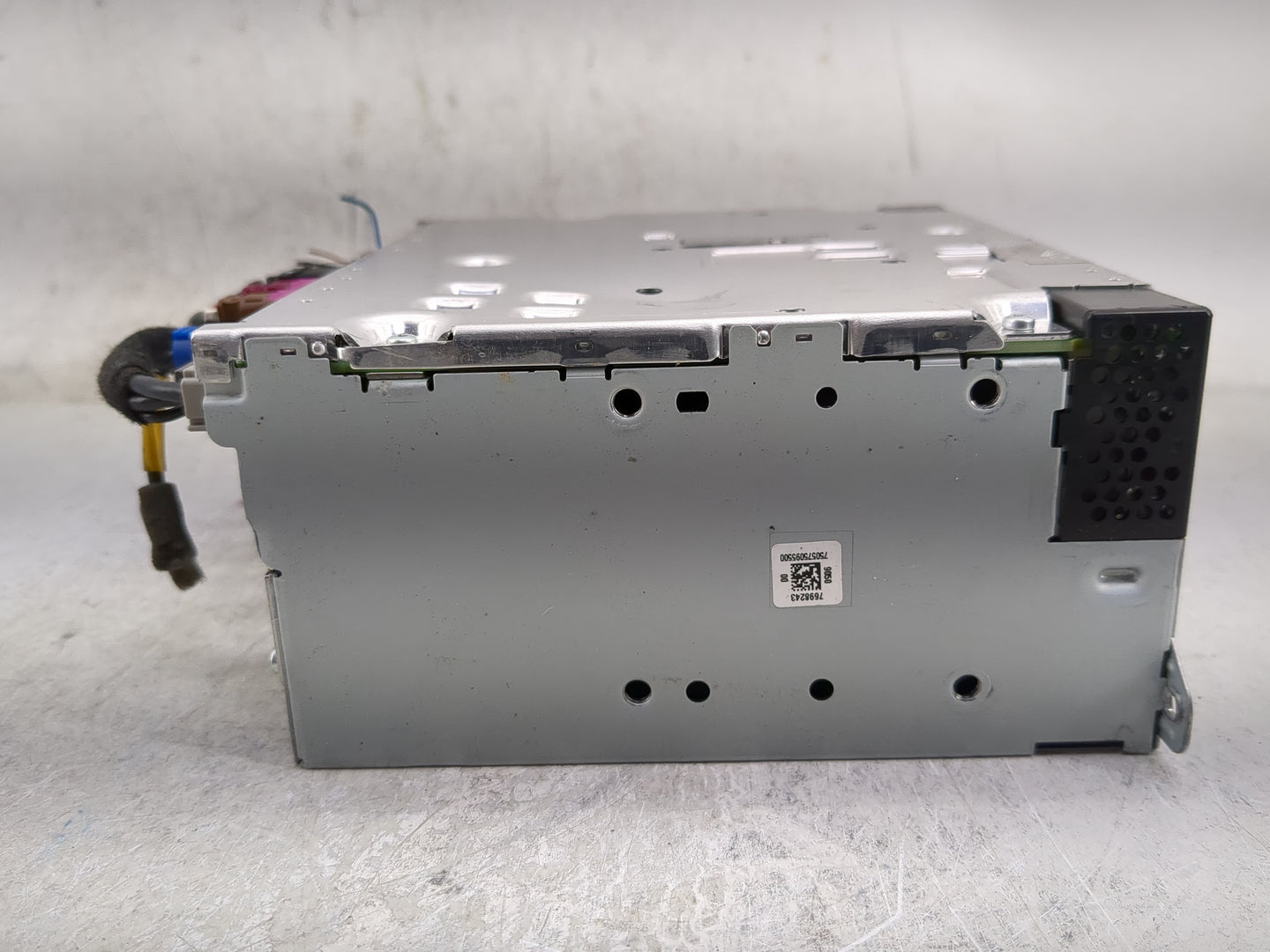 2020 Infiniti Q50 Radio AM FM Cd Player Receiver Replacement P/N:2591A-5NA4A Fits Fits 2019 OEM Used Auto Parts - Oemusedaut