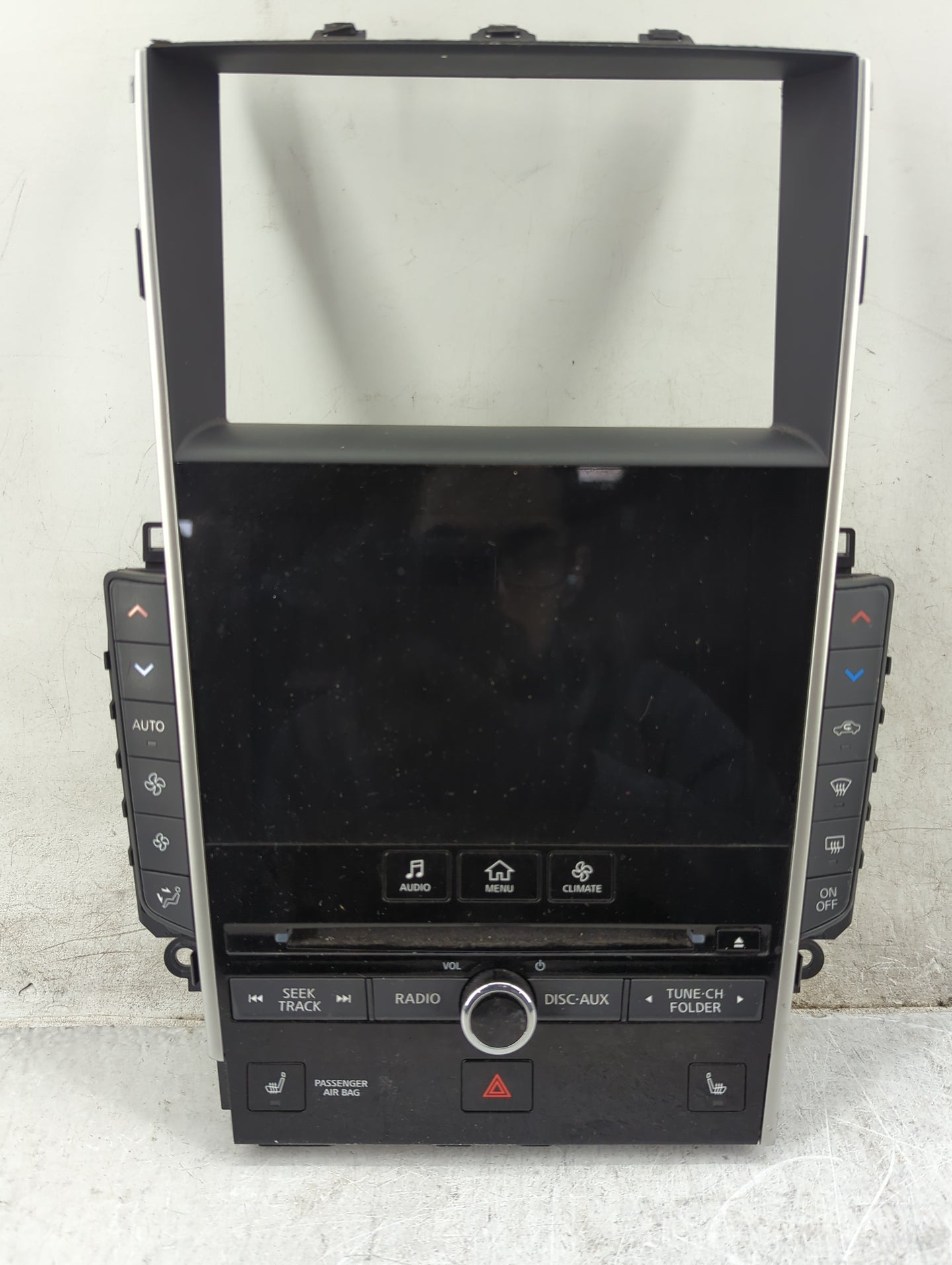 2015-2020 Infiniti Q50 Radio AM FM Cd Player Receiver Replacement Fits Fits 2015 2016 2017 2018 2019 2020 OEM Used Auto Part