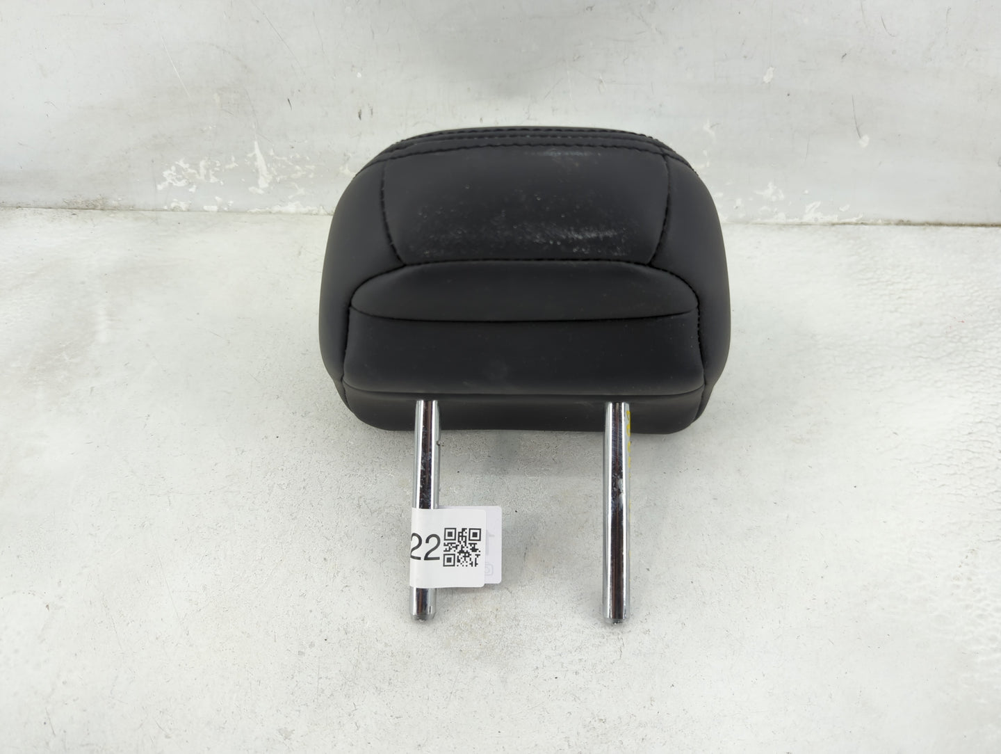 2019-2020 Infiniti Q50 Headrest Head Rest Rear Center Seat Fits Fits 2019 2020 OEM Used Auto Parts - Oemusedautoparts1.com