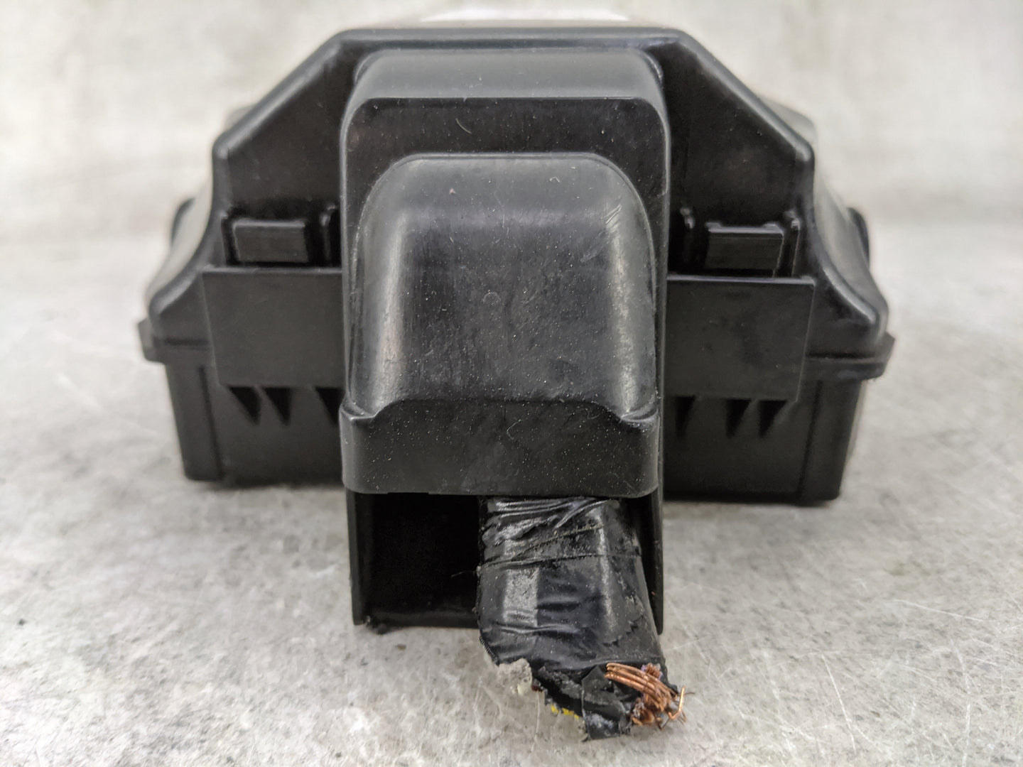 2020 Infiniti Q50 Fusebox Fuse Box Panel Relay Module P/N:284B9 4GB0A Fits OEM Used Auto Parts - Oemusedautoparts1.com