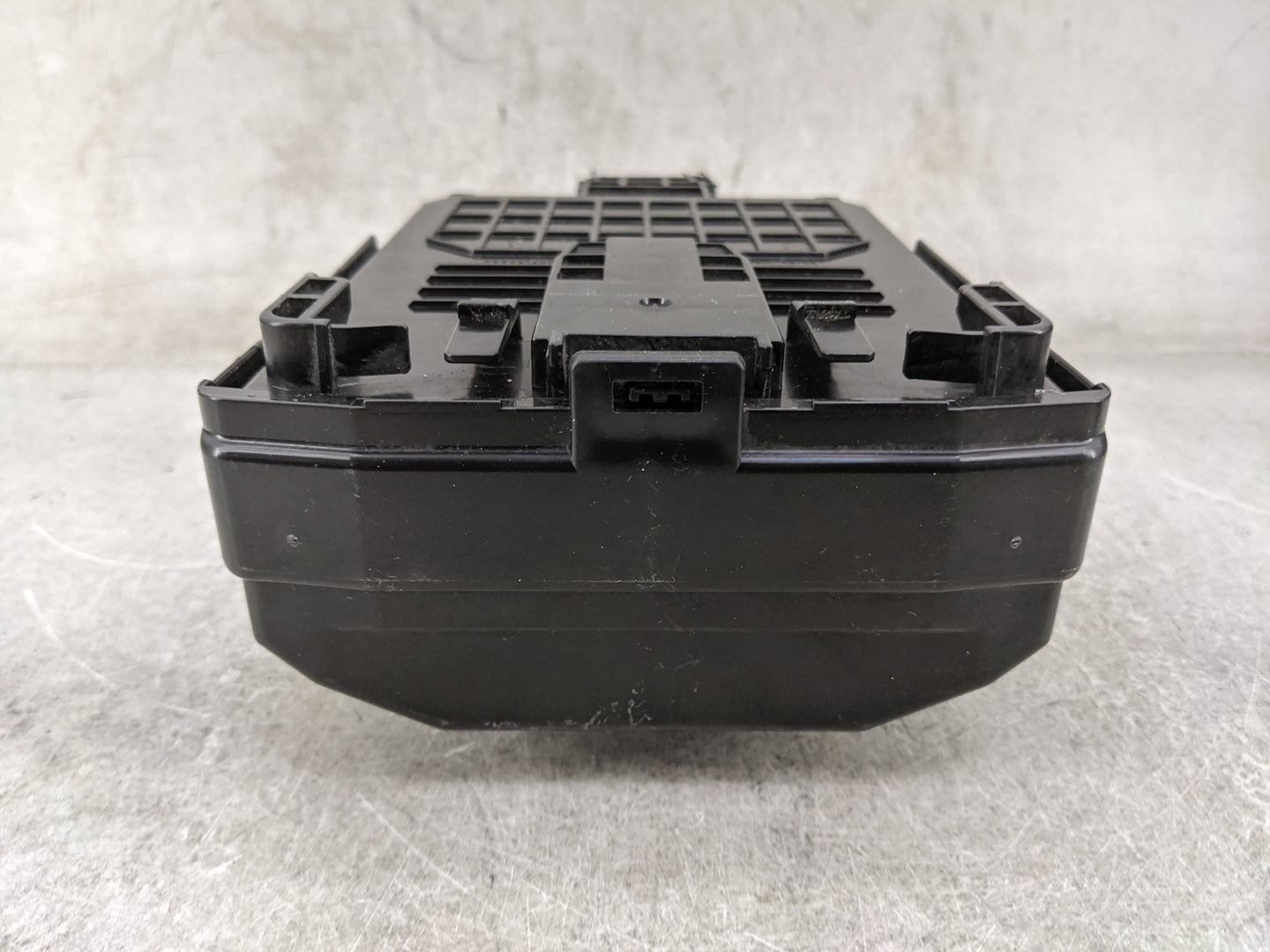 2020 Infiniti Q50 Fusebox Fuse Box Panel Relay Module P/N:284B9 4GB0A Fits OEM Used Auto Parts - Oemusedautoparts1.com
