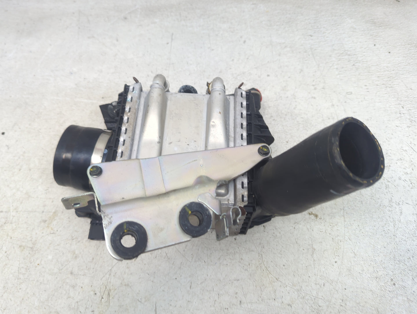2016-2020 Infiniti Q50 Turbo Intercooler - Oemusedautoparts1.com