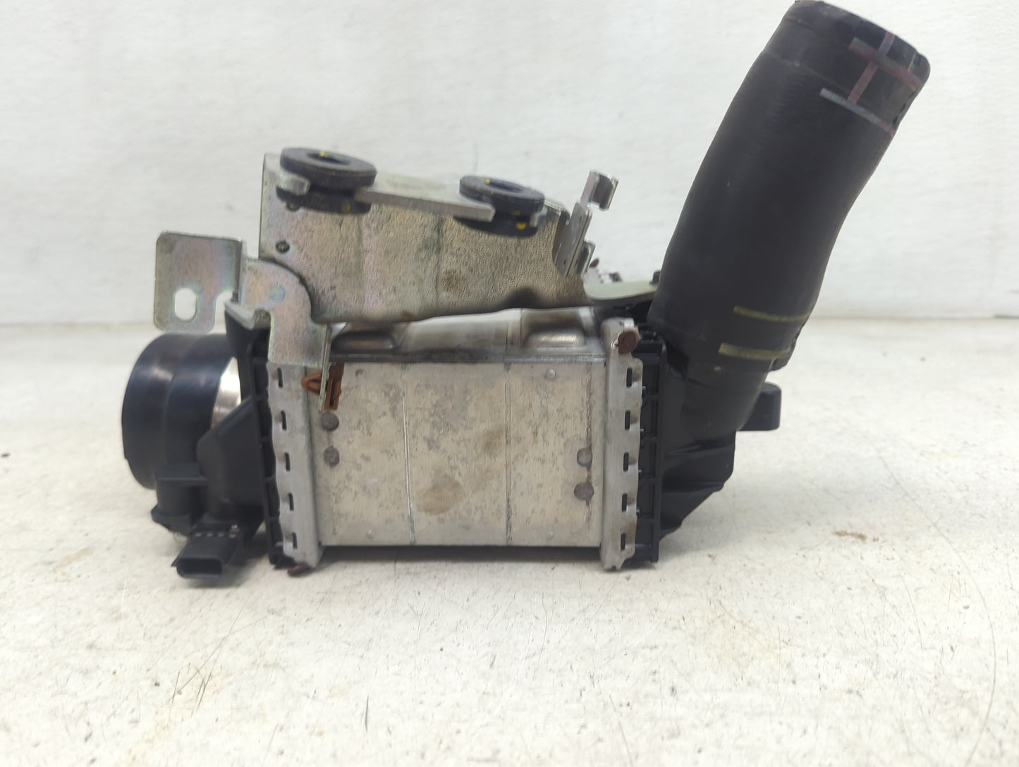 2016-2020 Infiniti Q50 Turbo Intercooler - Oemusedautoparts1.com