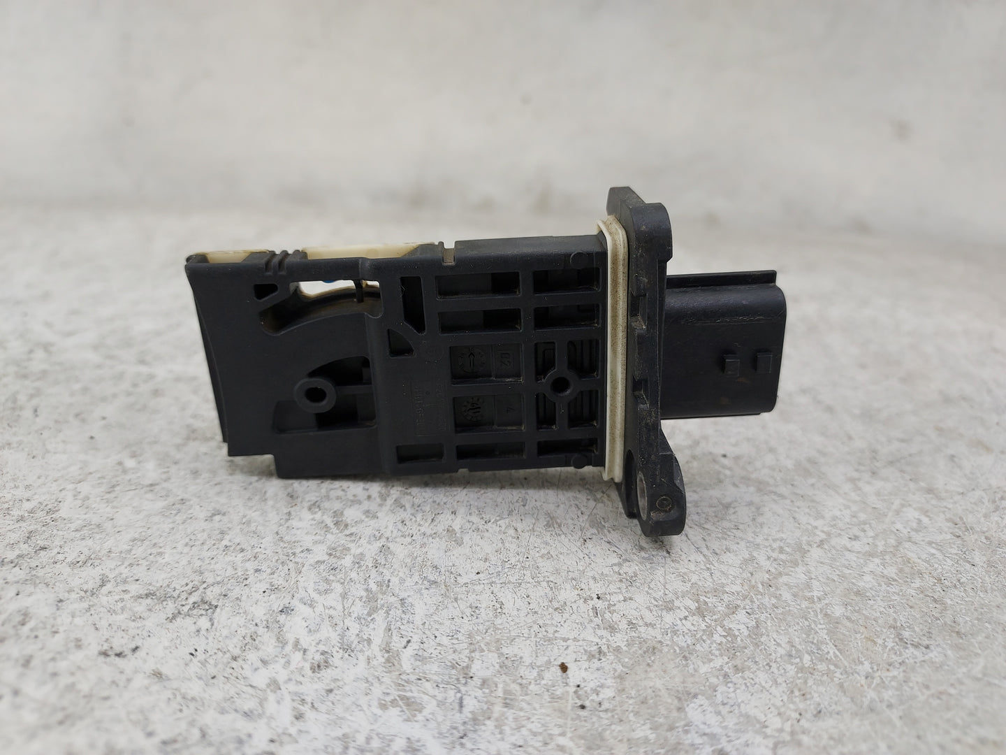 2016-2020 Infiniti Q50 Mass Air Flow Meter Maf 1486254 - Oemusedautoparts1.com
