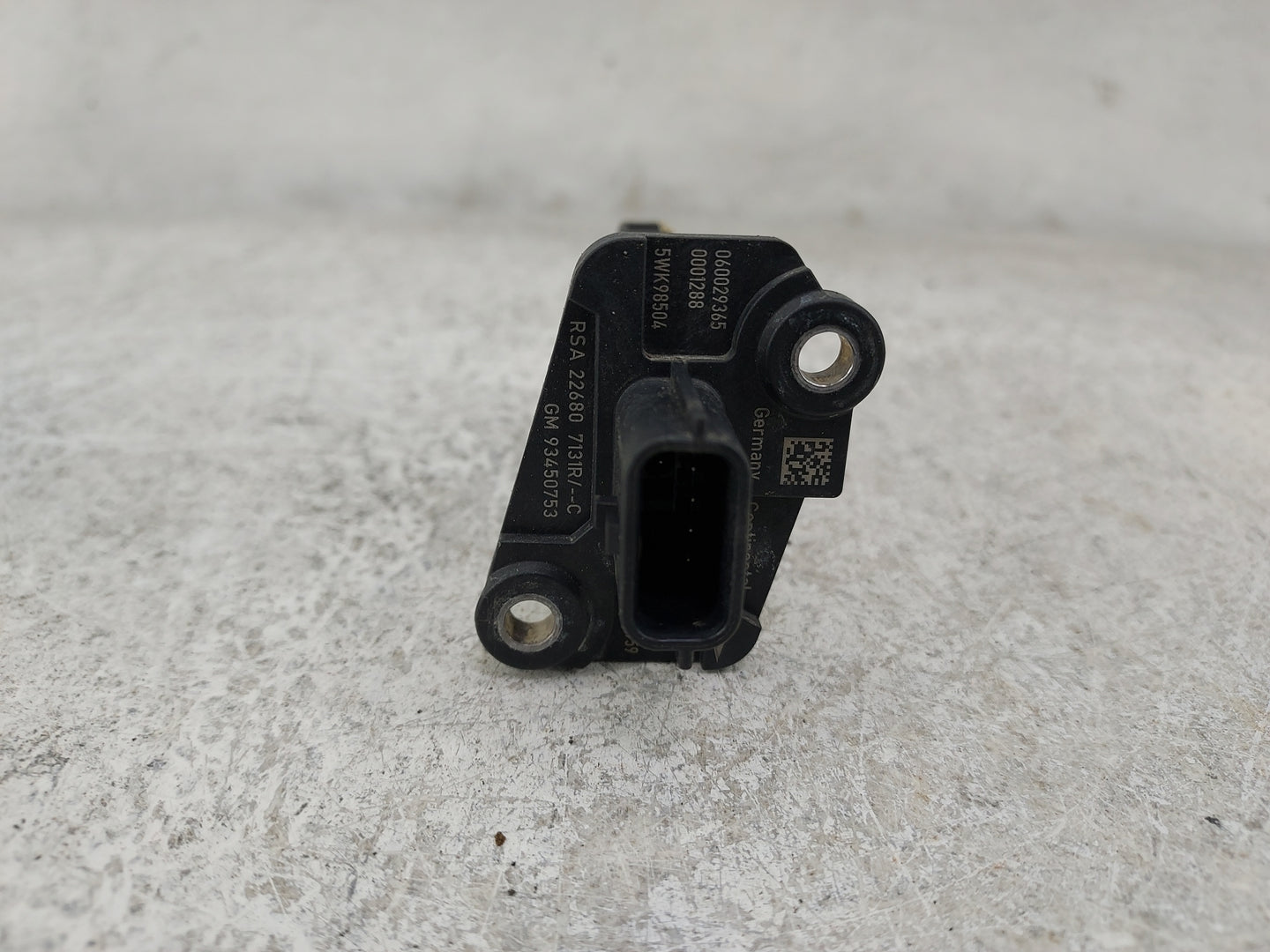 2016-2020 Infiniti Q50 Mass Air Flow Meter Maf 1486254 - Oemusedautoparts1.com
