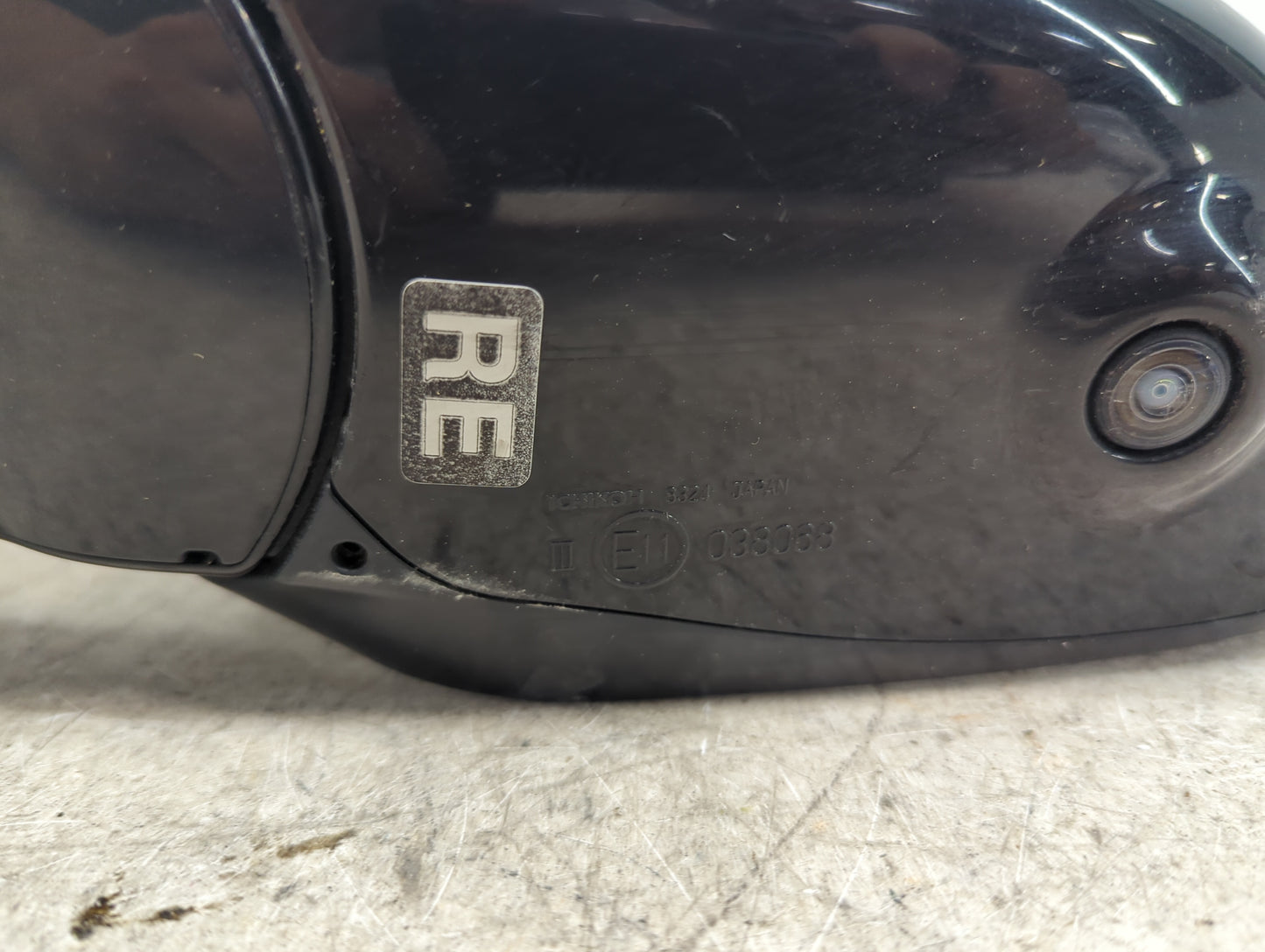 2019-2020 Infiniti Q50 Driver Side View Mirror - Left Door Mirror OEM Used - Oemusedautoparts1.com