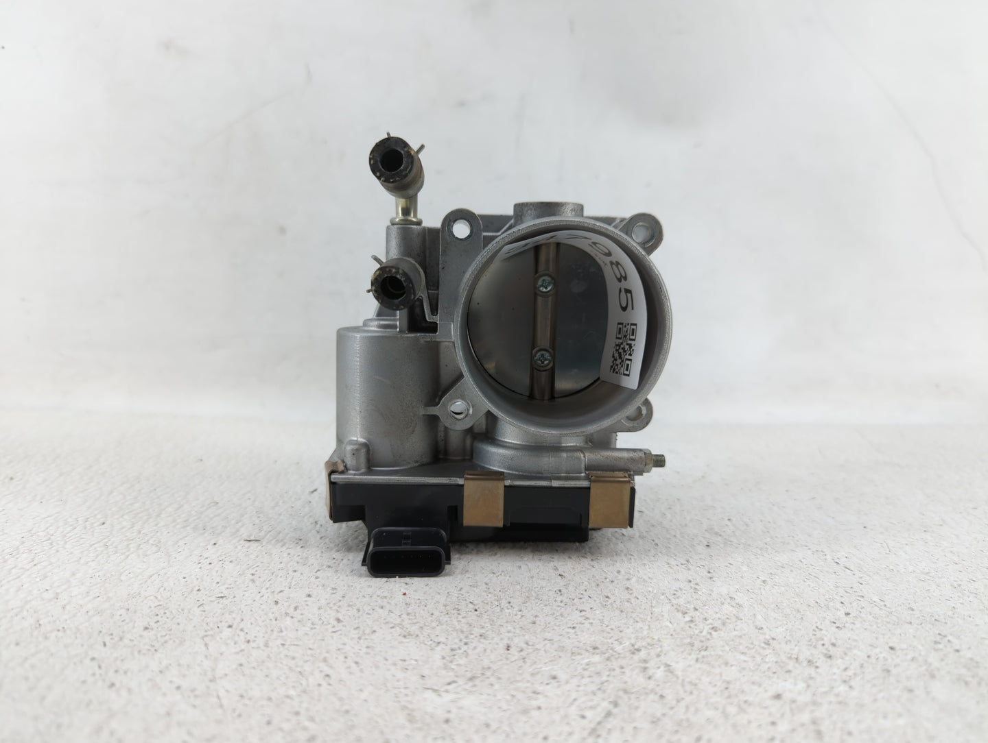 2016-2018 Infiniti Q50 Throttle Body P/N:RME60-52 Fits Fits 2016 2017 2018 OEM Used Auto Parts - Oemusedautoparts1.com