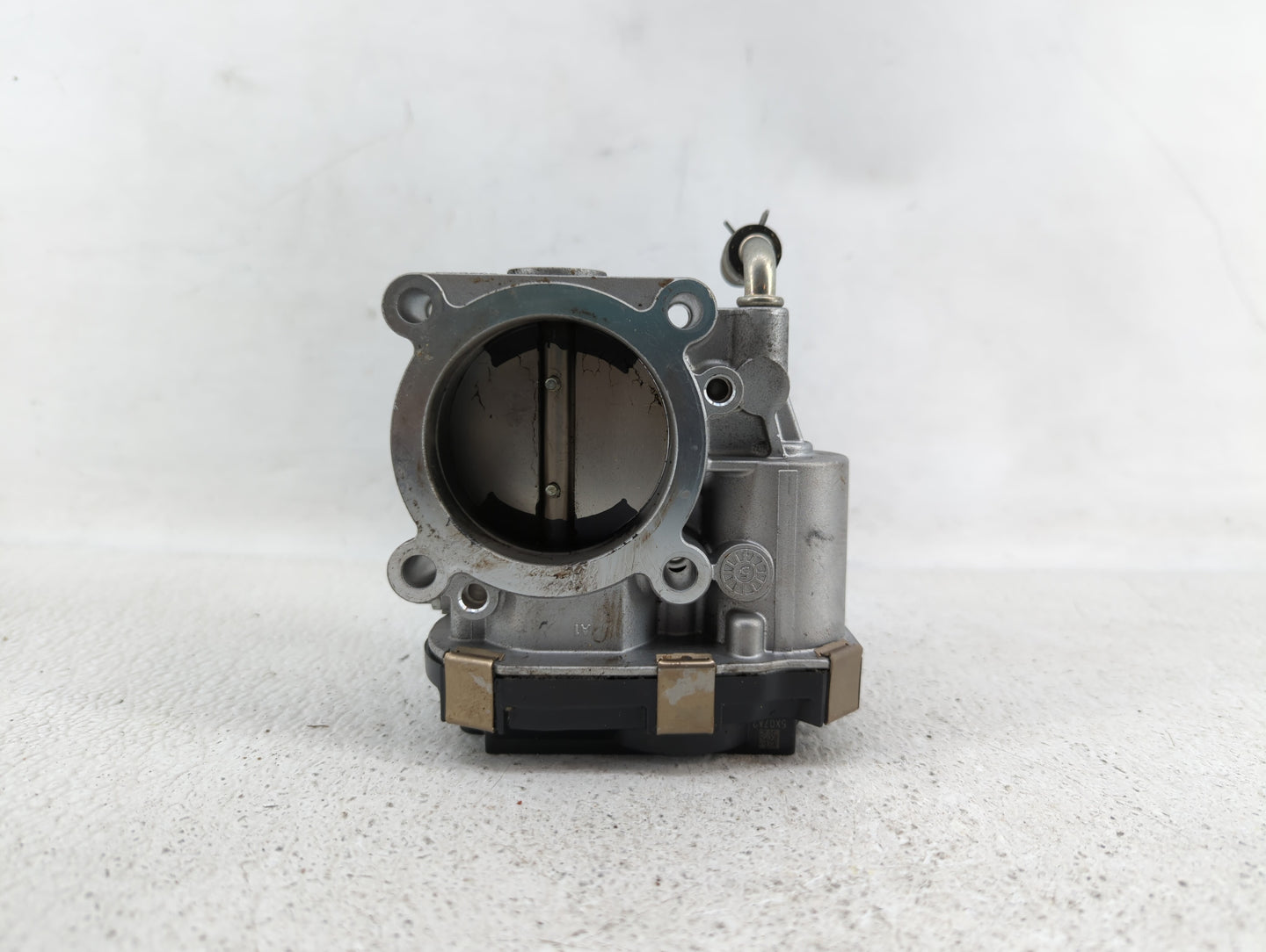 2016-2018 Infiniti Q50 Throttle Body P/N:RME60-52 Fits Fits 2016 2017 2018 OEM Used Auto Parts - Oemusedautoparts1.com