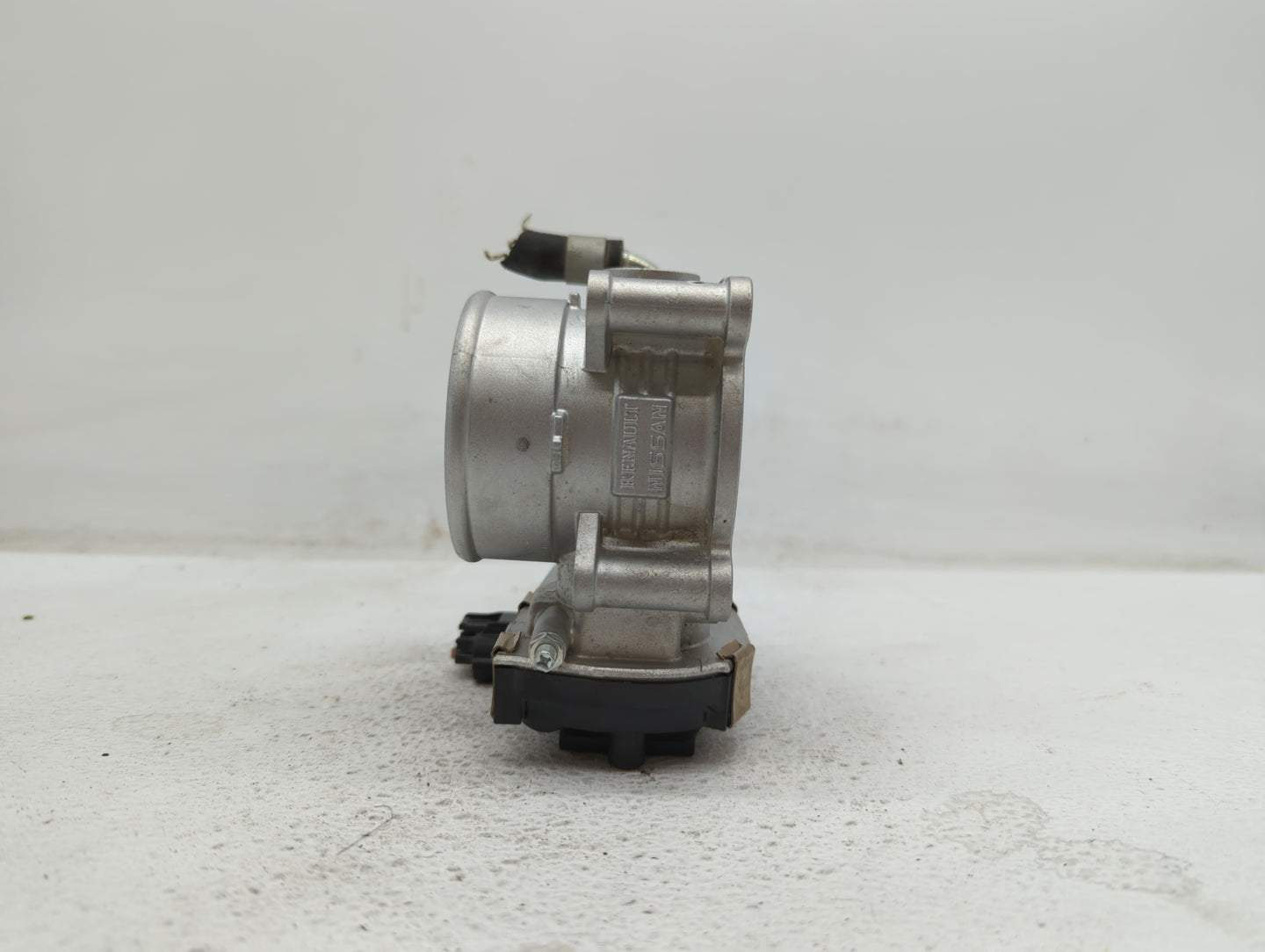 2016-2018 Infiniti Q50 Throttle Body P/N:RME60-52 Fits Fits 2016 2017 2018 OEM Used Auto Parts - Oemusedautoparts1.com