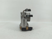 2016-2018 Infiniti Q50 Throttle Body P/N:RME60-52 Fits Fits 2016 2017 2018 OEM Used Auto Parts - Oemusedautoparts1.com