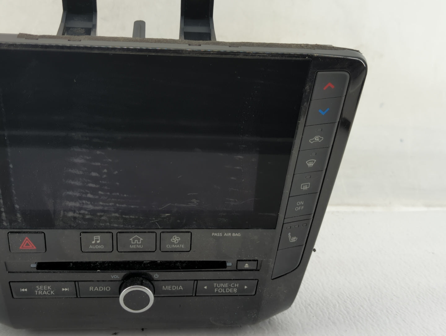 2020-2020 Infiniti Q50 Am Fm Cd Player Radio Receiver - Oemusedautoparts1.com