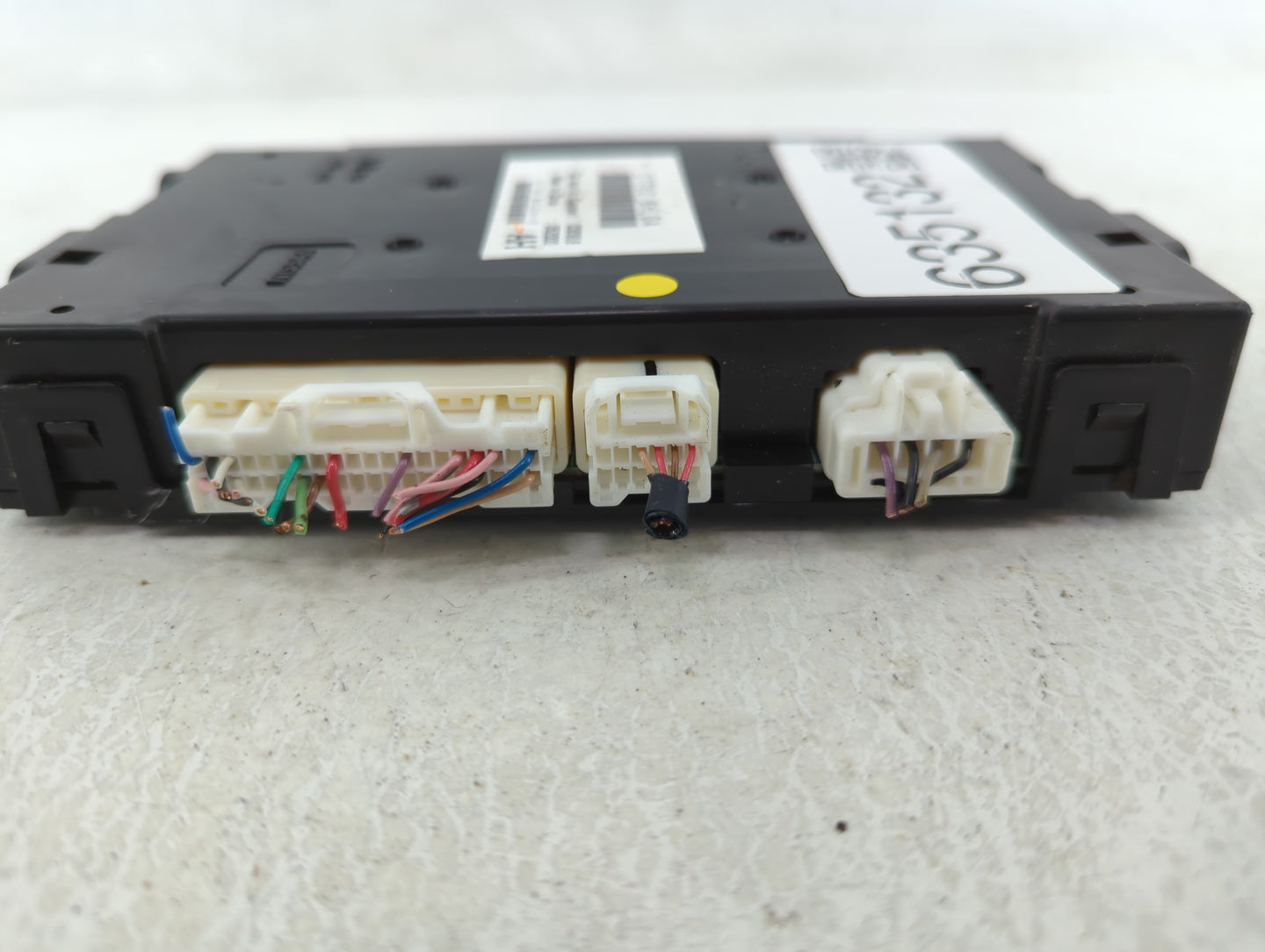 2019-2020 Infiniti Q60 Chassis Control Module Ccm Bcm Body Control - Oemusedautoparts1.com