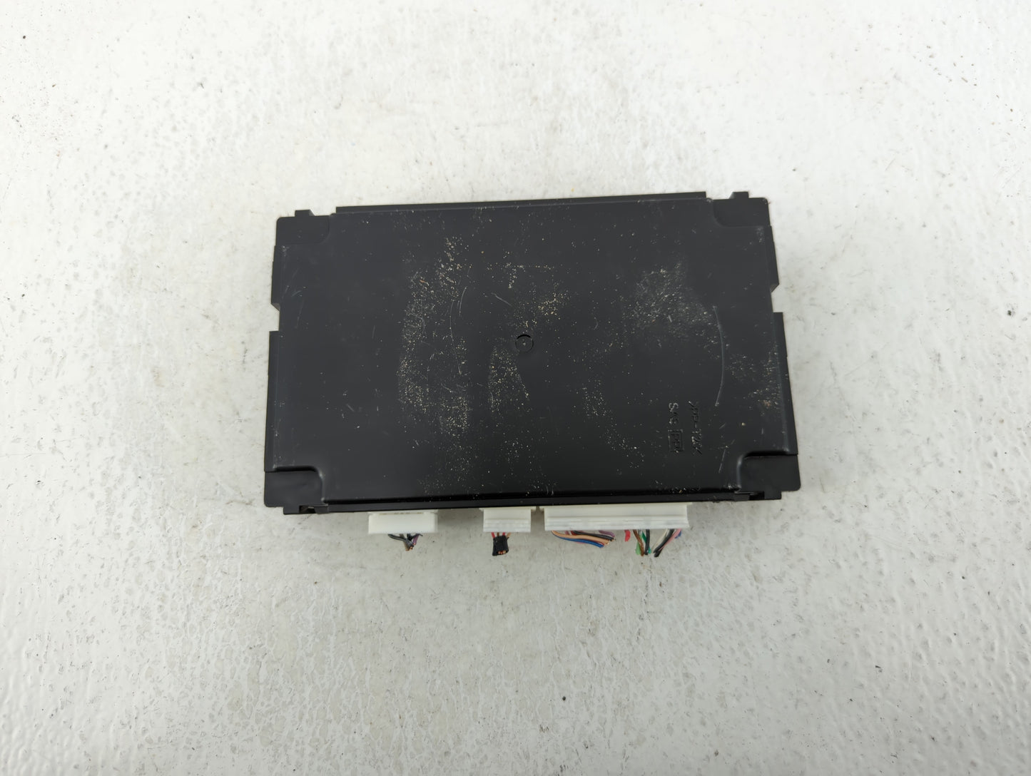 2019-2020 Infiniti Q60 Chassis Control Module Ccm Bcm Body Control - Oemusedautoparts1.com