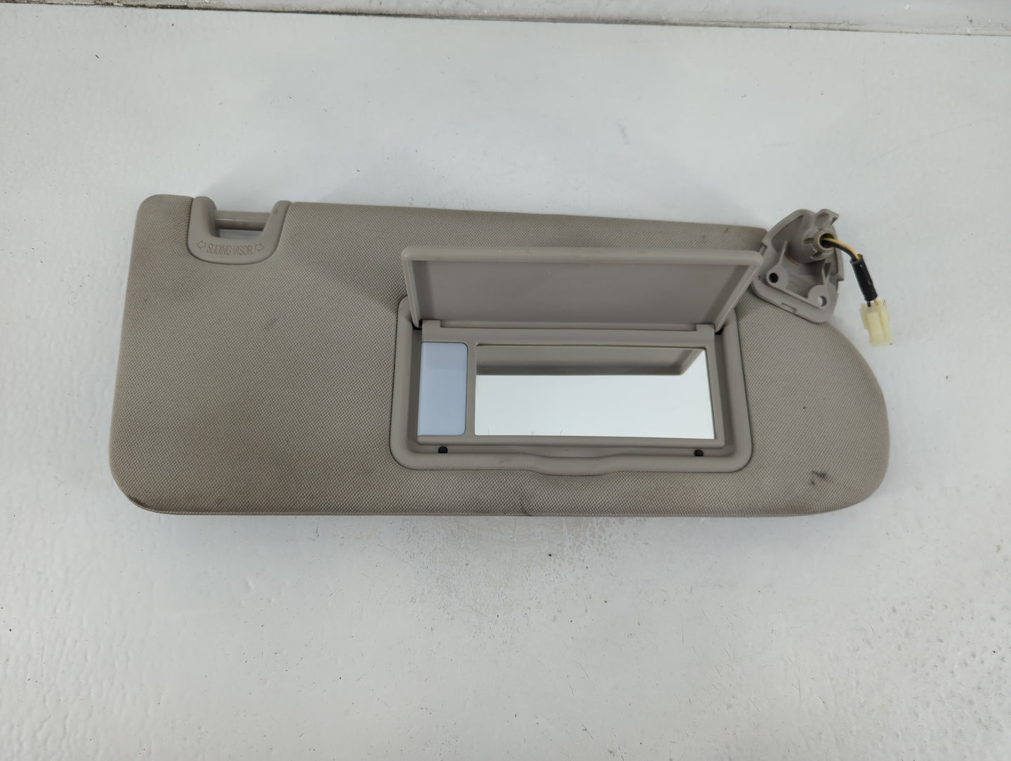 2019-2020 Infiniti Qx50 Sun Visor Shade Replacement Passenger Right Mirror Fits Fits 2019 2020 OEM Used Auto Parts - Oemused