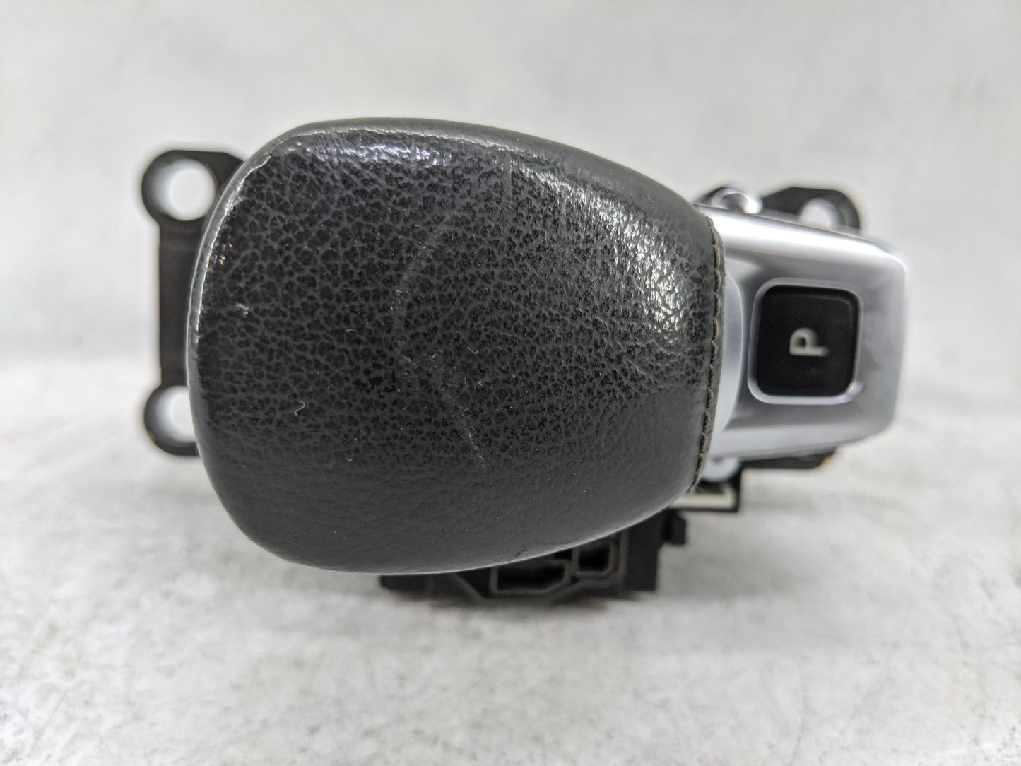 2020 Infiniti Qx50 Floor Console Assembly Shifter Black - Oemusedautoparts1.com