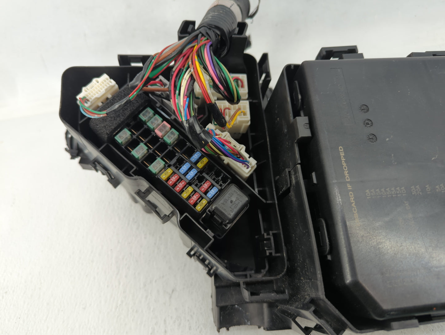 2019-2020 Infiniti Qx50 Fusebox Fuse Box Panel Relay Module P/N:3867979046 284B7 5NA0C Fits Fits 2019 2020 OEM Used Auto Par