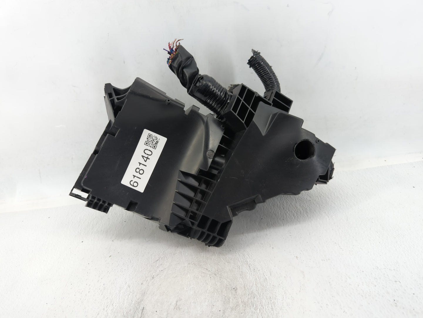 2019-2020 Infiniti Qx50 Fusebox Fuse Box Panel Relay Module P/N:3867979046 284B7 5NA0C Fits Fits 2019 2020 OEM Used Auto Par