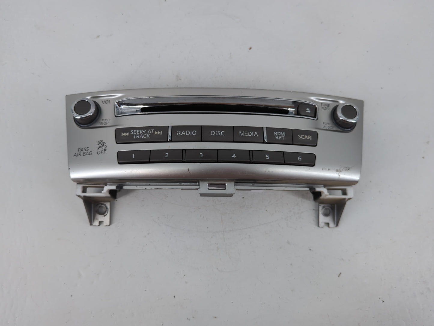 2017-2020 Infiniti Qx60 Radio AM FM Cd Player Receiver Replacement P/N:253W100A11 Fits Fits 2017 2018 2019 2020 OEM Used Aut