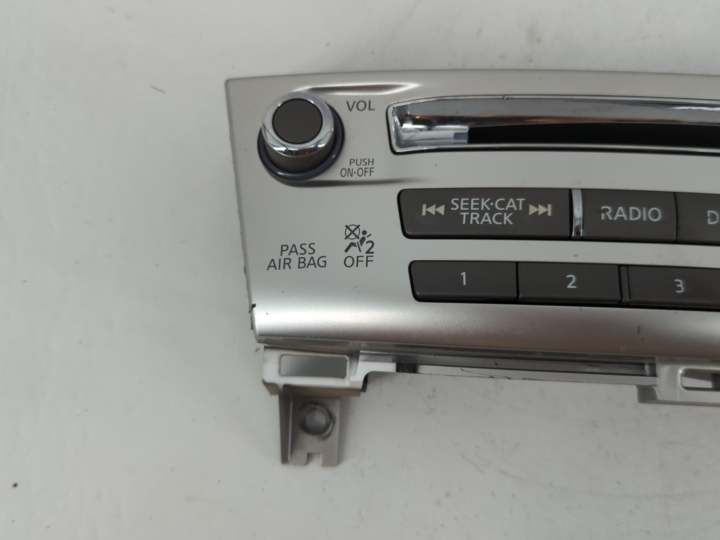 2017-2020 Infiniti Qx60 Radio AM FM Cd Player Receiver Replacement P/N:253W100A11 Fits Fits 2017 2018 2019 2020 OEM Used Aut