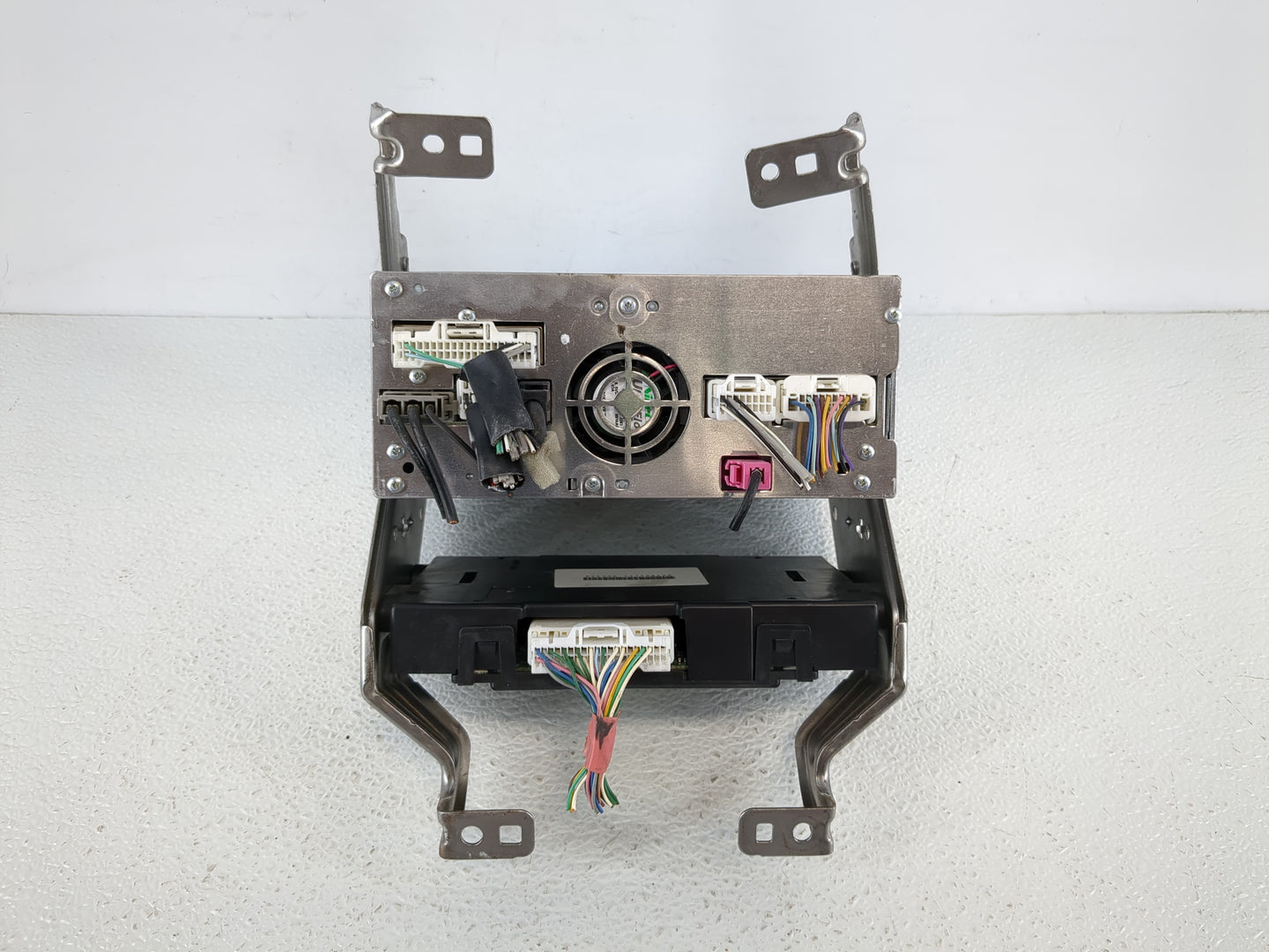 2017-2020 Infiniti Qx60 Radio AM FM Cd Player Receiver Replacement P/N:28330 9PB0A Fits Fits 2017 2018 2019 2020 OEM Used Au