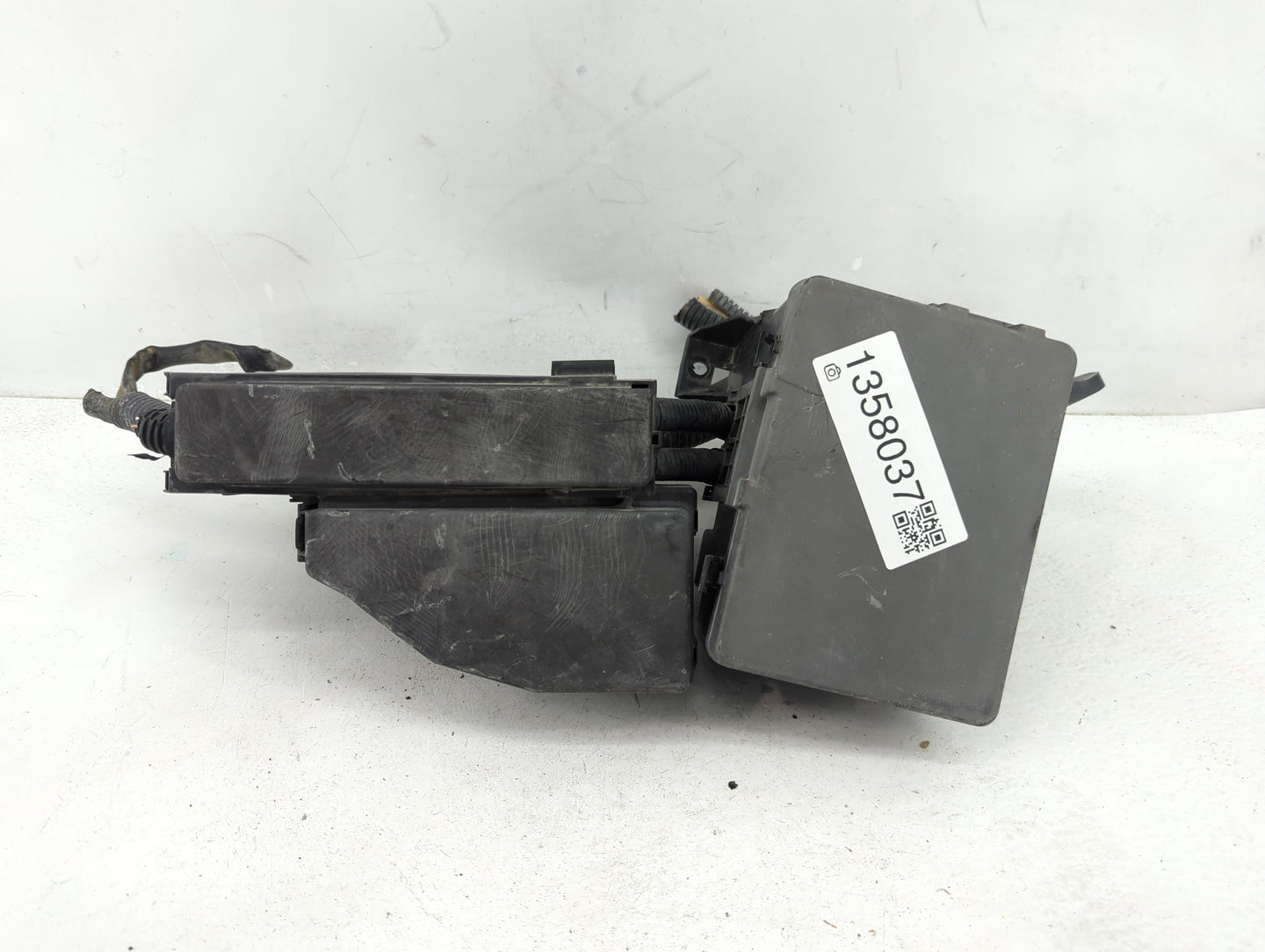 2015-2020 Infiniti Qx60 Fusebox Fuse Box Panel Relay Module Fits Fits 2015 2016 2017 2018 2019 2020 2022 OEM Used Auto Parts