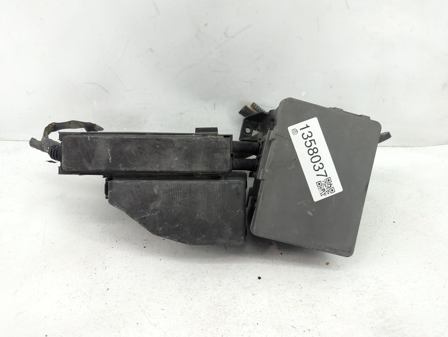 2015-2020 Infiniti Qx60 Fusebox Fuse Box Panel Relay Module Fits Fits 2015 2016 2017 2018 2019 2020 2022 OEM Used Auto Parts