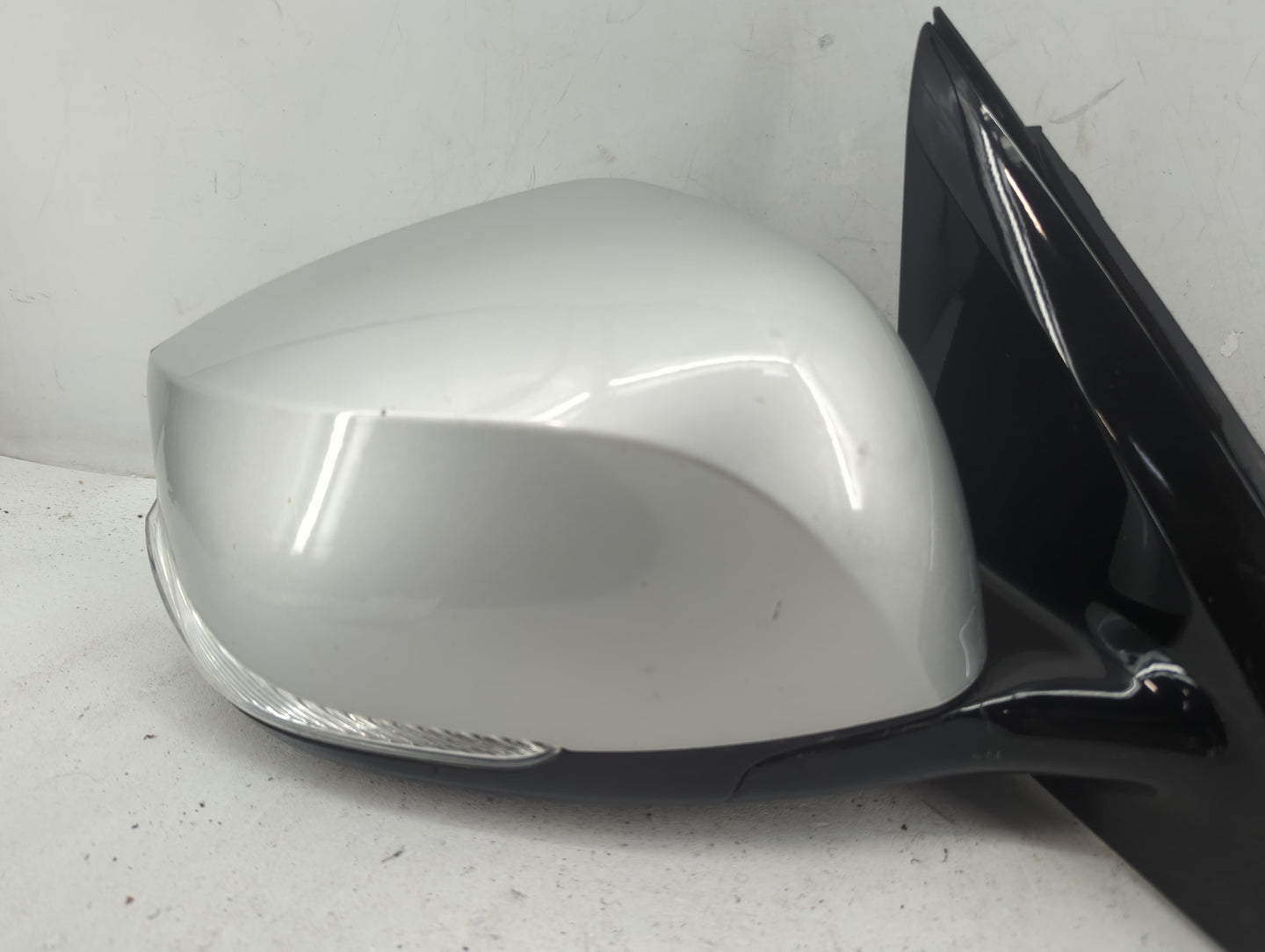 2016-2020 Infiniti Qx60 Passenger Side View Mirror - Right Door Mirror OEM Used - Oemusedautoparts1.com