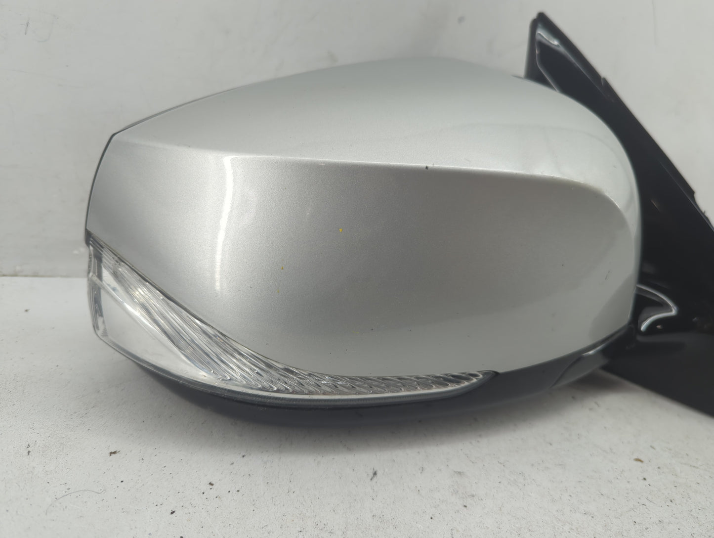 2016-2020 Infiniti Qx60 Passenger Side View Mirror - Right Door Mirror OEM Used - Oemusedautoparts1.com