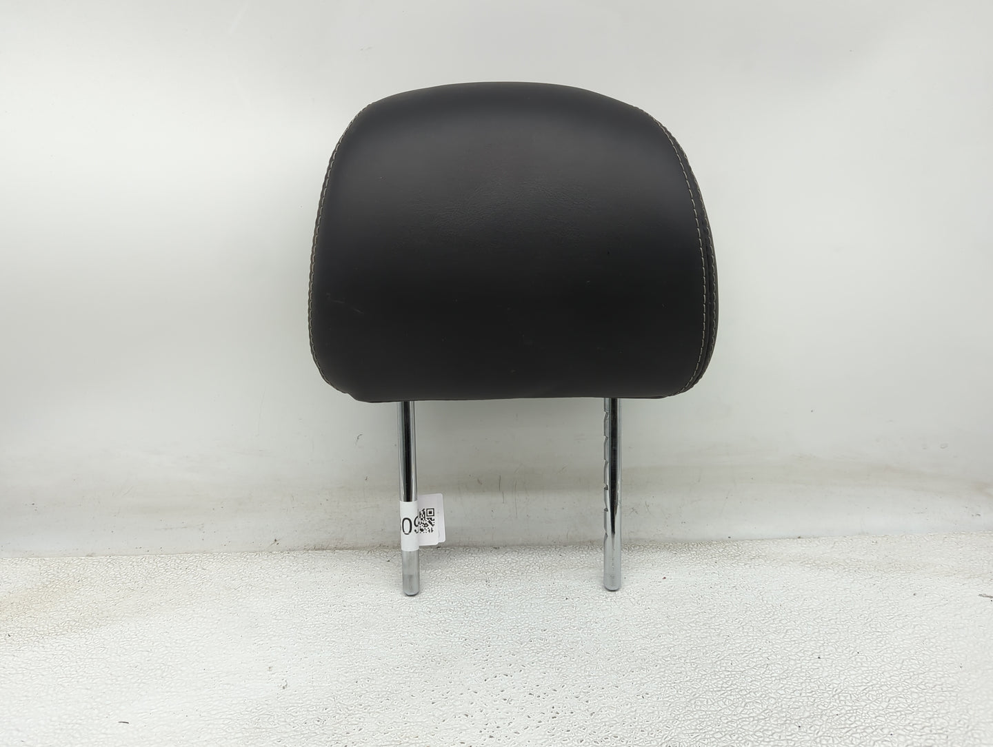 2019-2020 Infiniti Qx60 Headrest Head Rest Rear Seat Fits Fits 2019 2020 OEM Used Auto Parts - Oemusedautoparts1.com