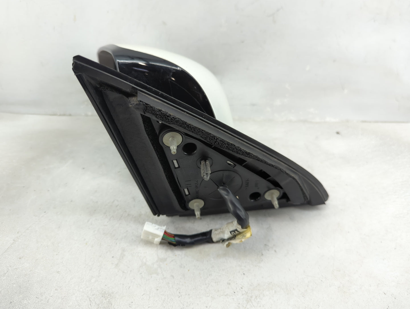2017-2020 Infiniti Qx60 Driver Side View Mirror - Left Door Mirror OEM Used - Oemusedautoparts1.com
