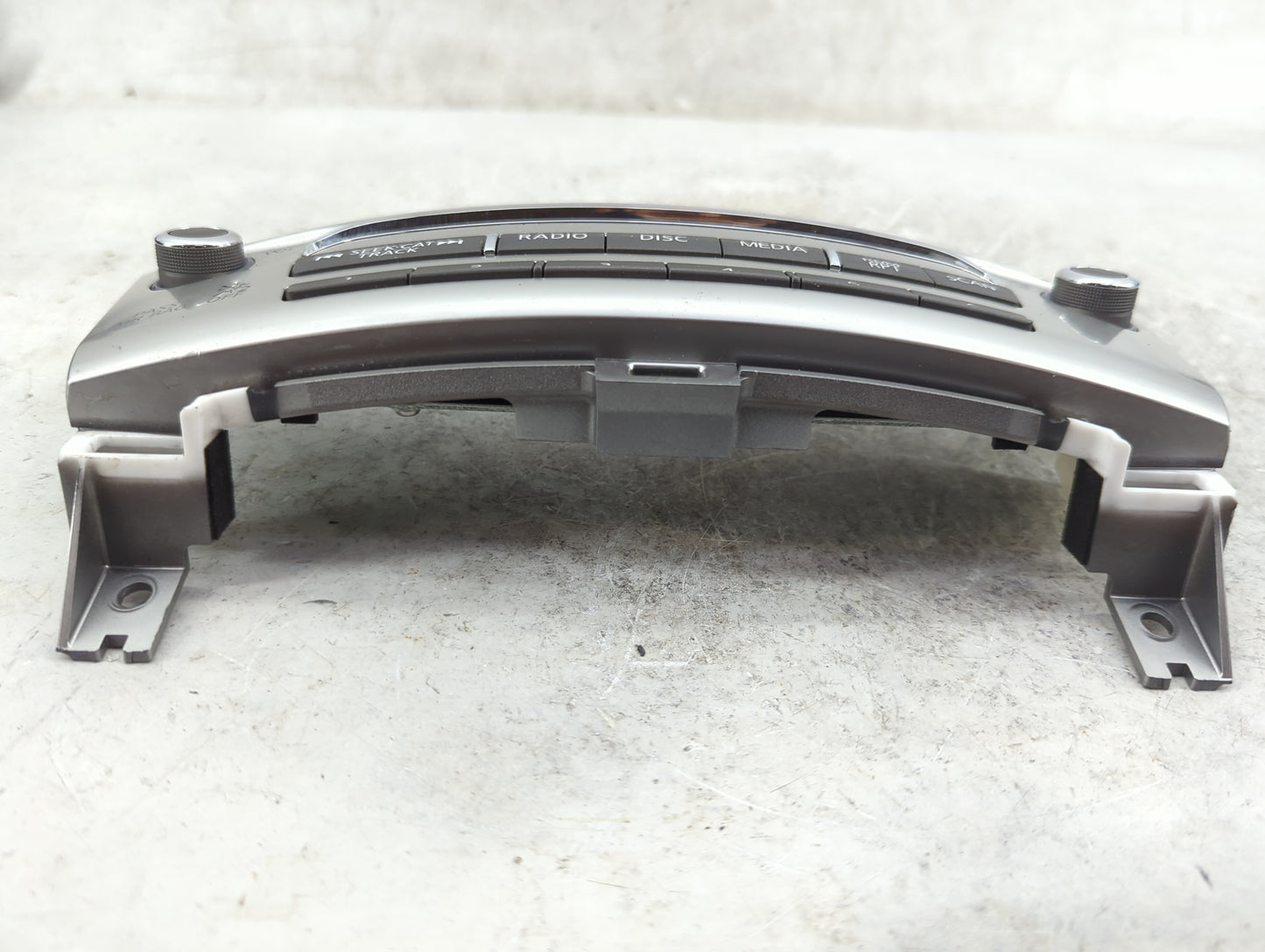 2017-2020 Infiniti Qx60 Radio Control Panel 1467819 - Oemusedautoparts1.com