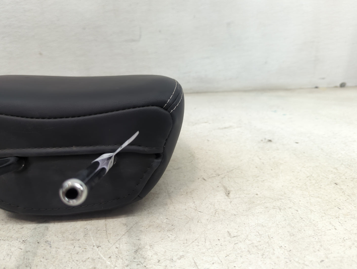 2020 Infiniti Qx60 Headrest Head Rest Rear Seat Fits OEM Used Auto Parts - Oemusedautoparts1.com