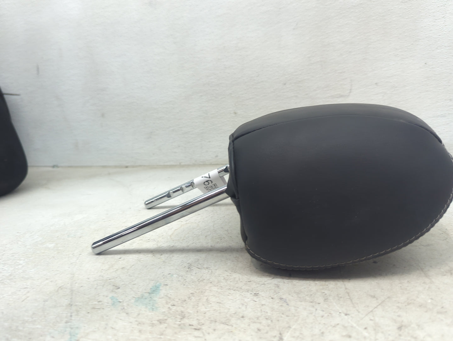 2020 Infiniti Qx60 Headrest Head Rest Rear Center Seat Fits OEM Used Auto Parts - Oemusedautoparts1.com