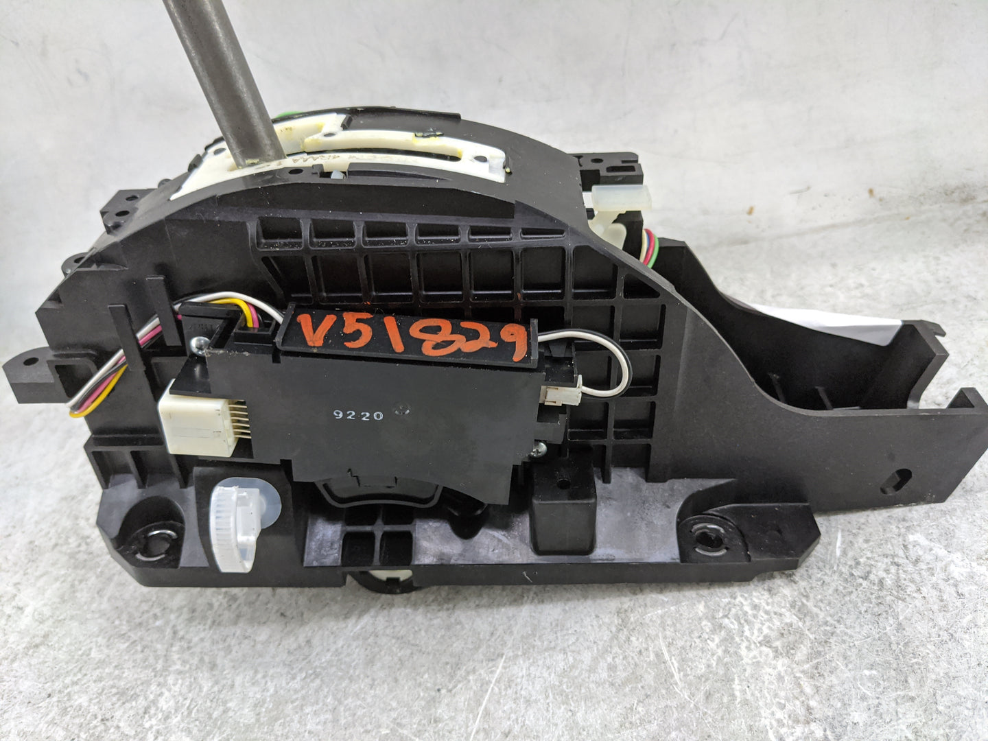 2020 Infiniti Qx60 Floor Console Assembly Shifter - Oemusedautoparts1.com